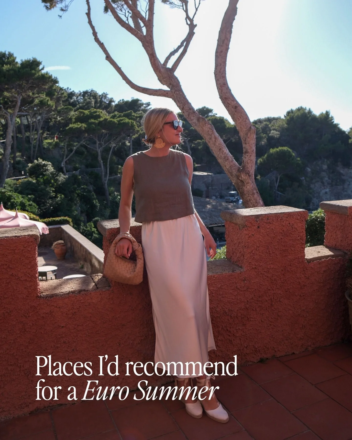 A Europe summer, according to me ☀️
Sun-soaked days, beautiful scenery, and hotels that make you want to linger just a little longer.

PAROS: Whitewashed villages, boat days, and effortless Cycladic charm.
STAY: Parilio

ISCHIA: Lush gardens and Ital