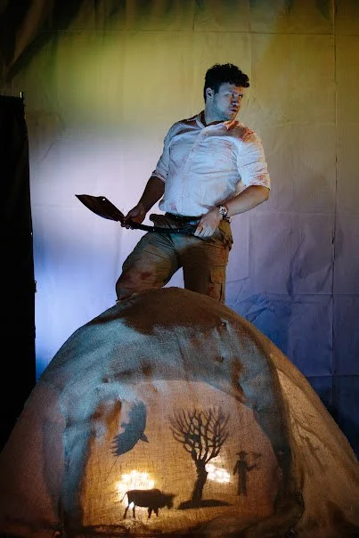 The martian and the Mound, image 2.jpg