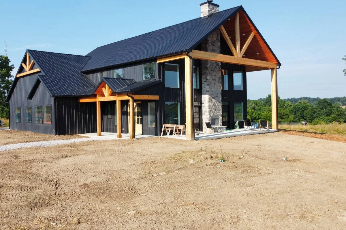 6 Questions to Ask Before Hiring a Custom Home Builder