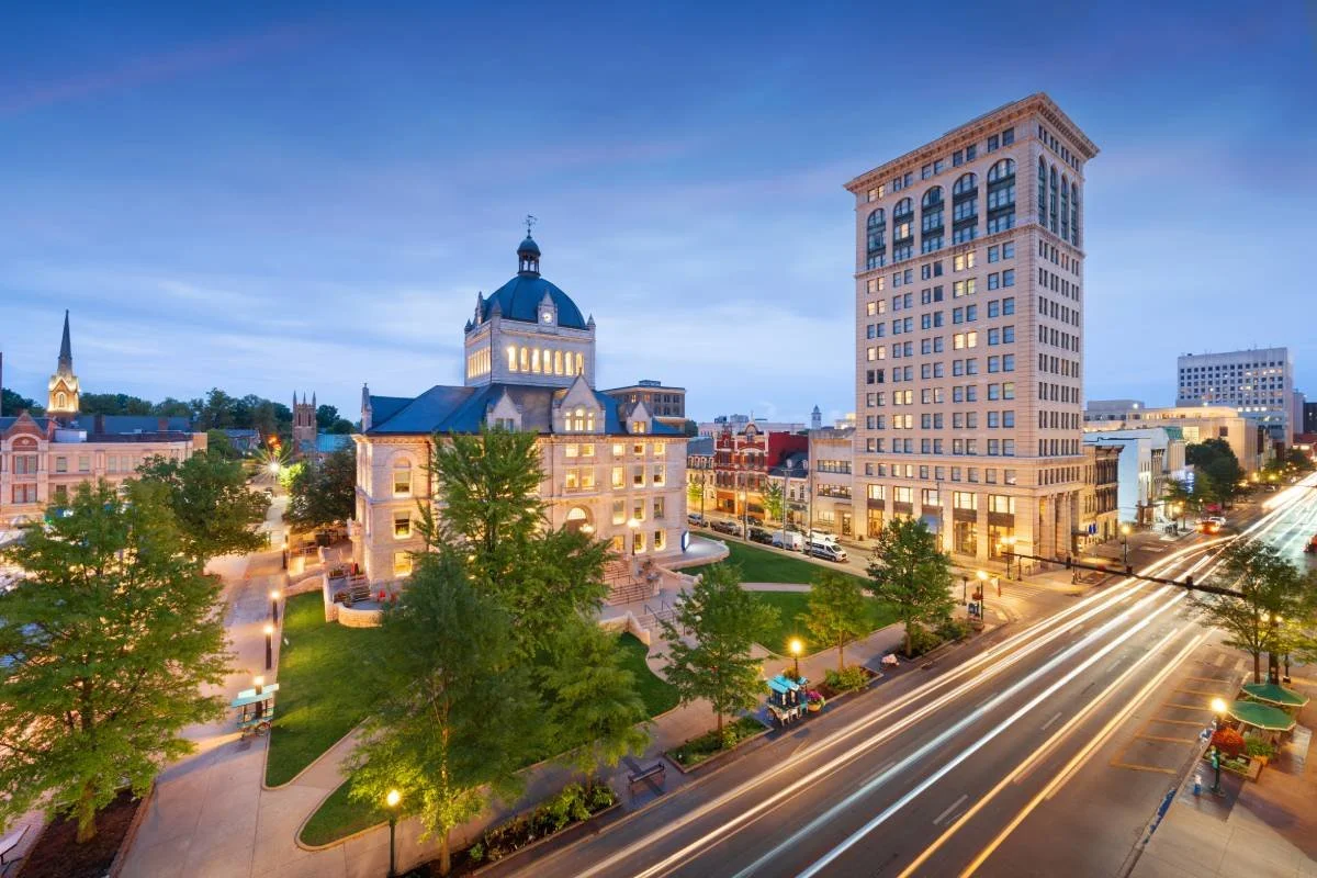 Lexington, Kentucky’s historic downtown cityscape at dusk.