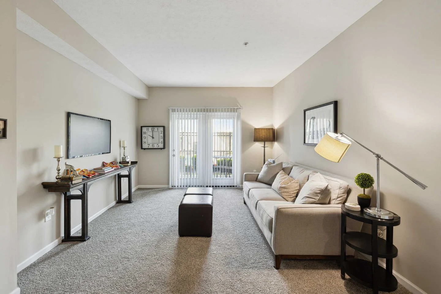 Discover The Foxfire, a 1-bedroom layout that combines comfort, functionality, and space for your daily routine. Call us today to learn more! #FloorplanTour #ApartmentLiving #GahannaOH #HomeInspiration #SpaciousLayout