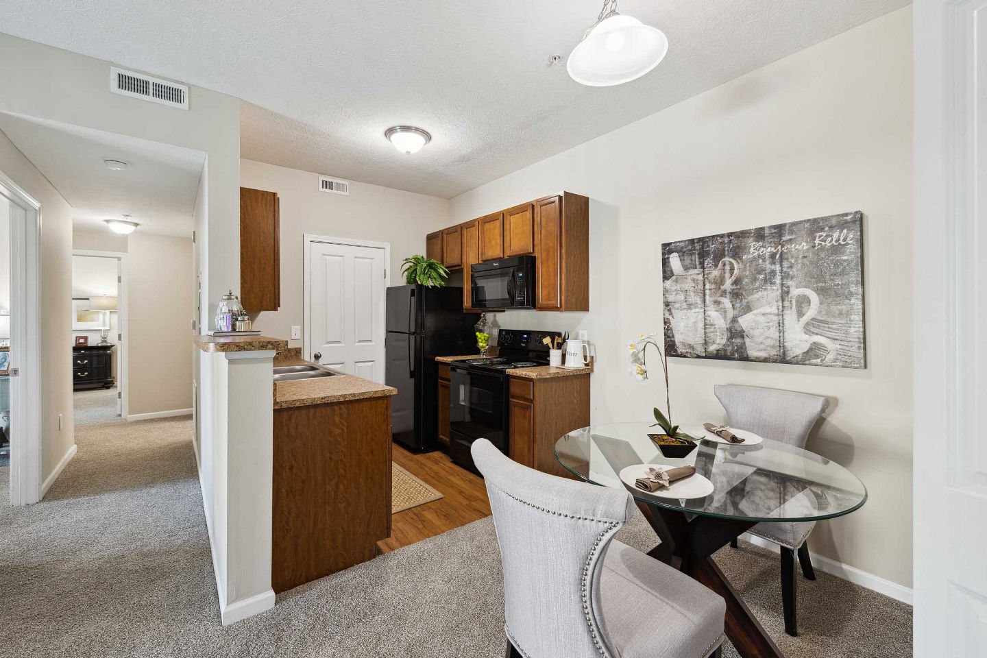 The Winchester features a 2-bedroom design that makes everyday living feel both comfortable and convenient. Come see it for yourself, schedule a tour today!	#FloorplanFeature #ApartmentHome #GahannaApartments #HomeGoals #ModernLiving