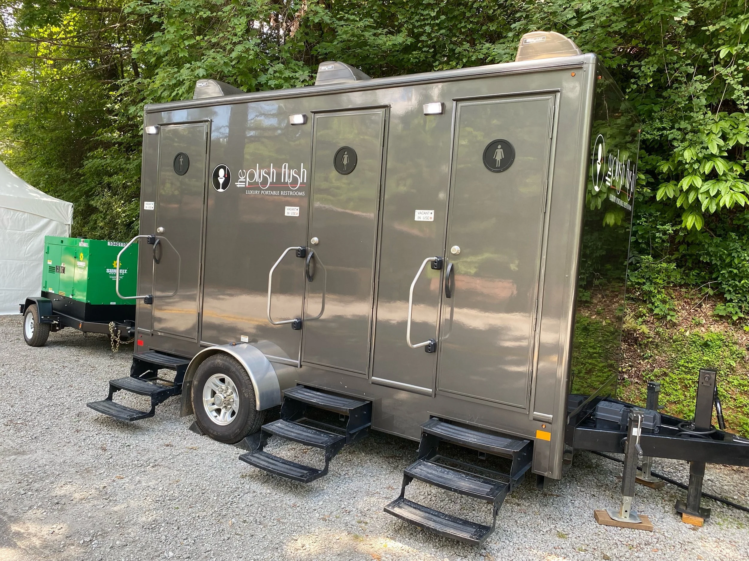 portable-toilet-atlanta-georgia-wedding.jpg
