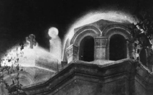 Photograph of Our Lady of Zeitoun apparition above St. Mary's Church Cairo 1968