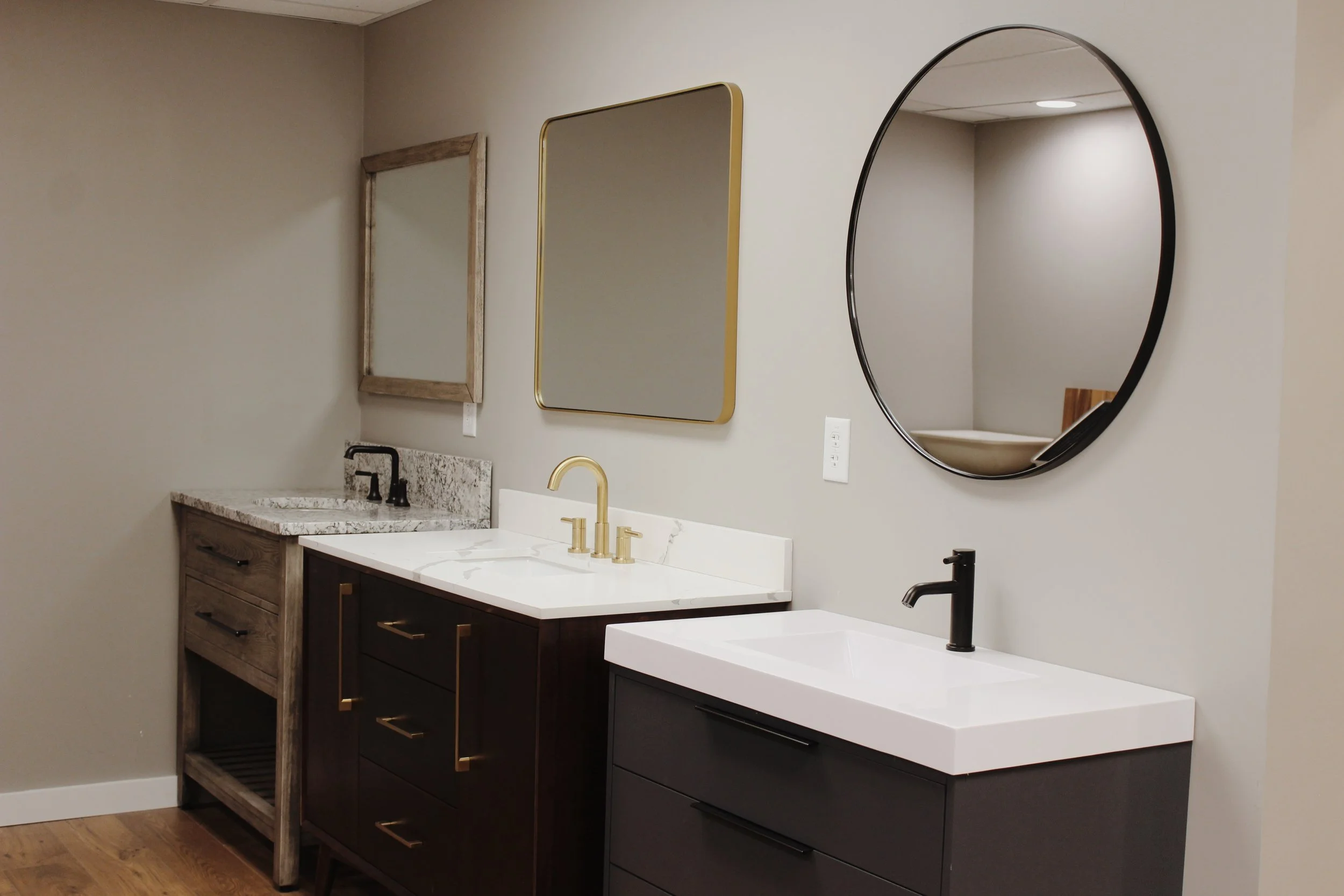 Vanity 8.jpeg