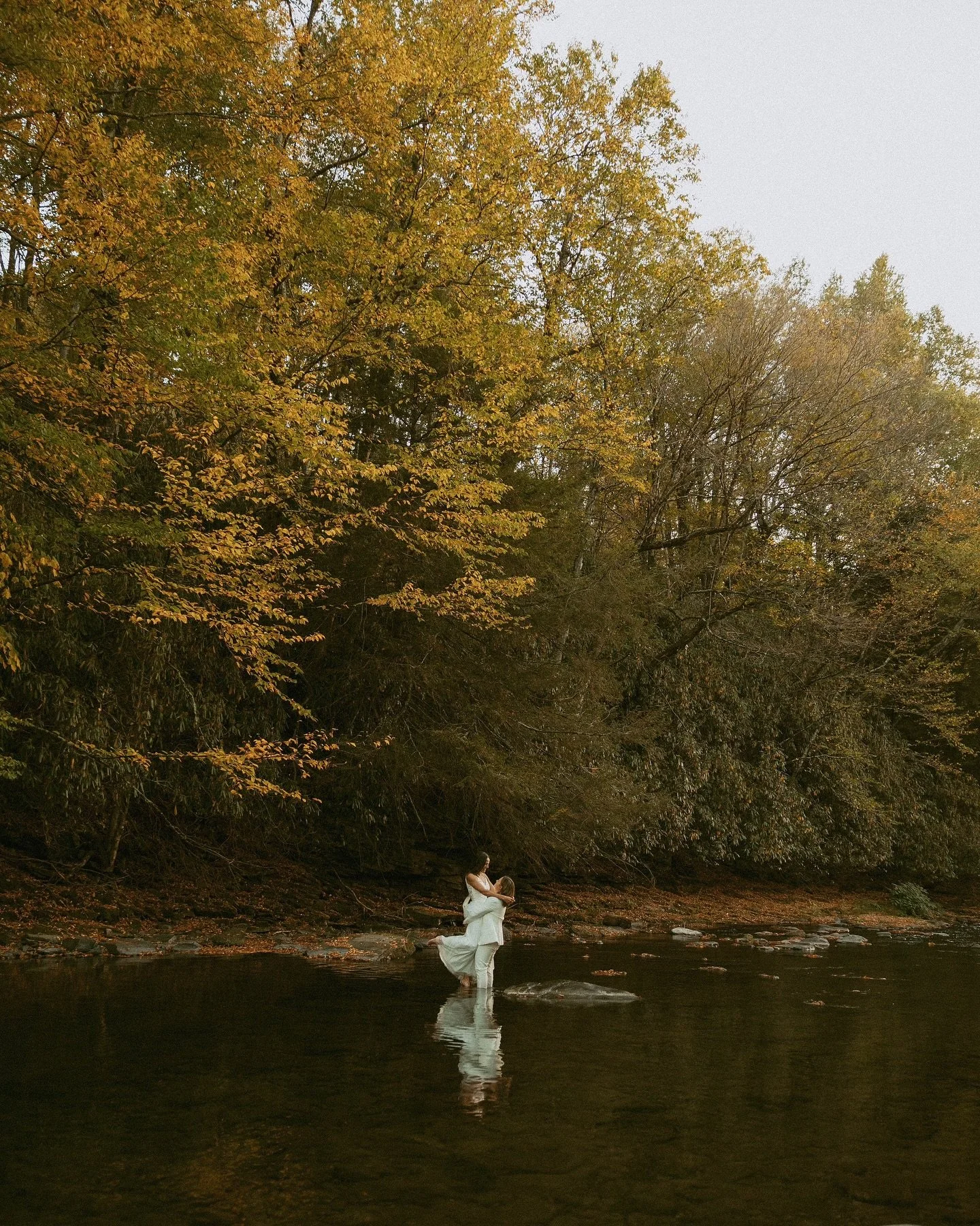 On a crisp fall wedding day in upstate New York..

Areanna &amp; Leah said &ldquo;I do&rdquo; and vowed to be each others&rsquo; forever ✨

Photographing weddings is something so special, and this was one I had been waiting for! I first met these two