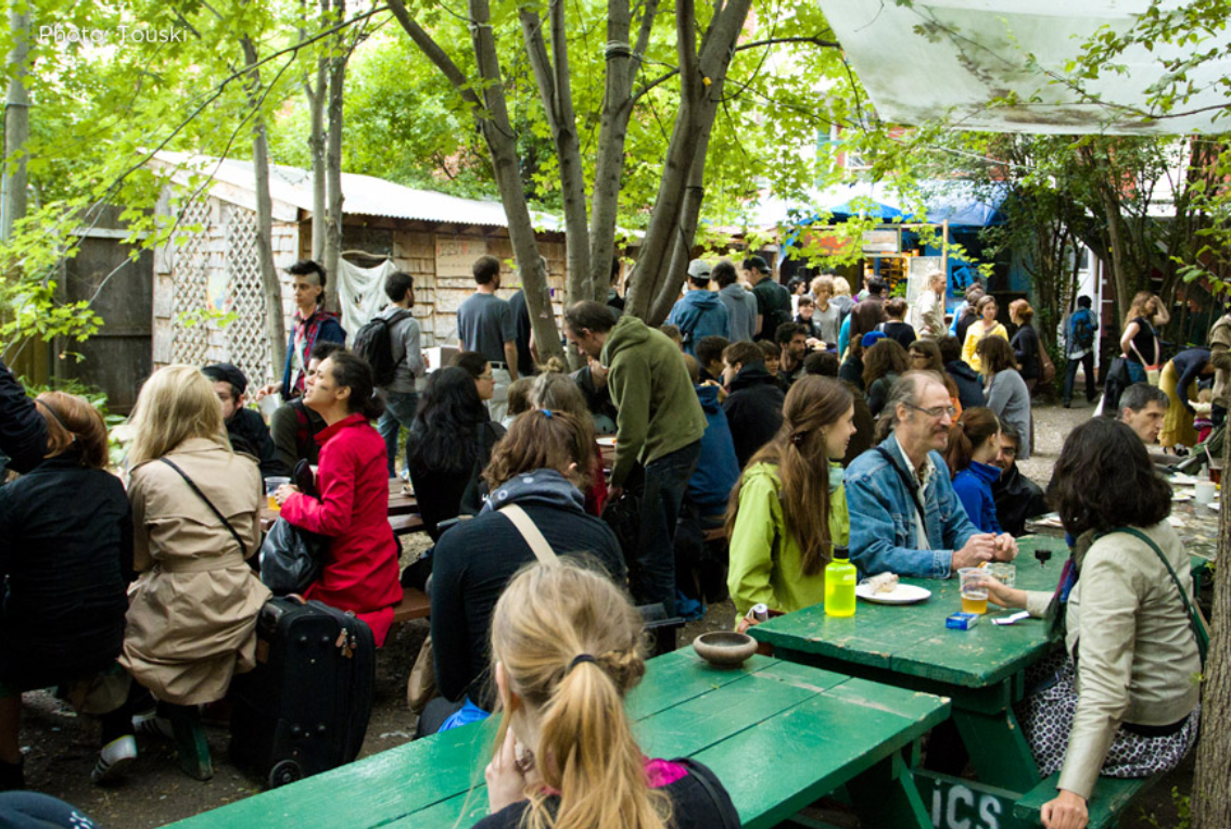 Développement d'un modèle d'affaires pour un beergarden à vocation sociale