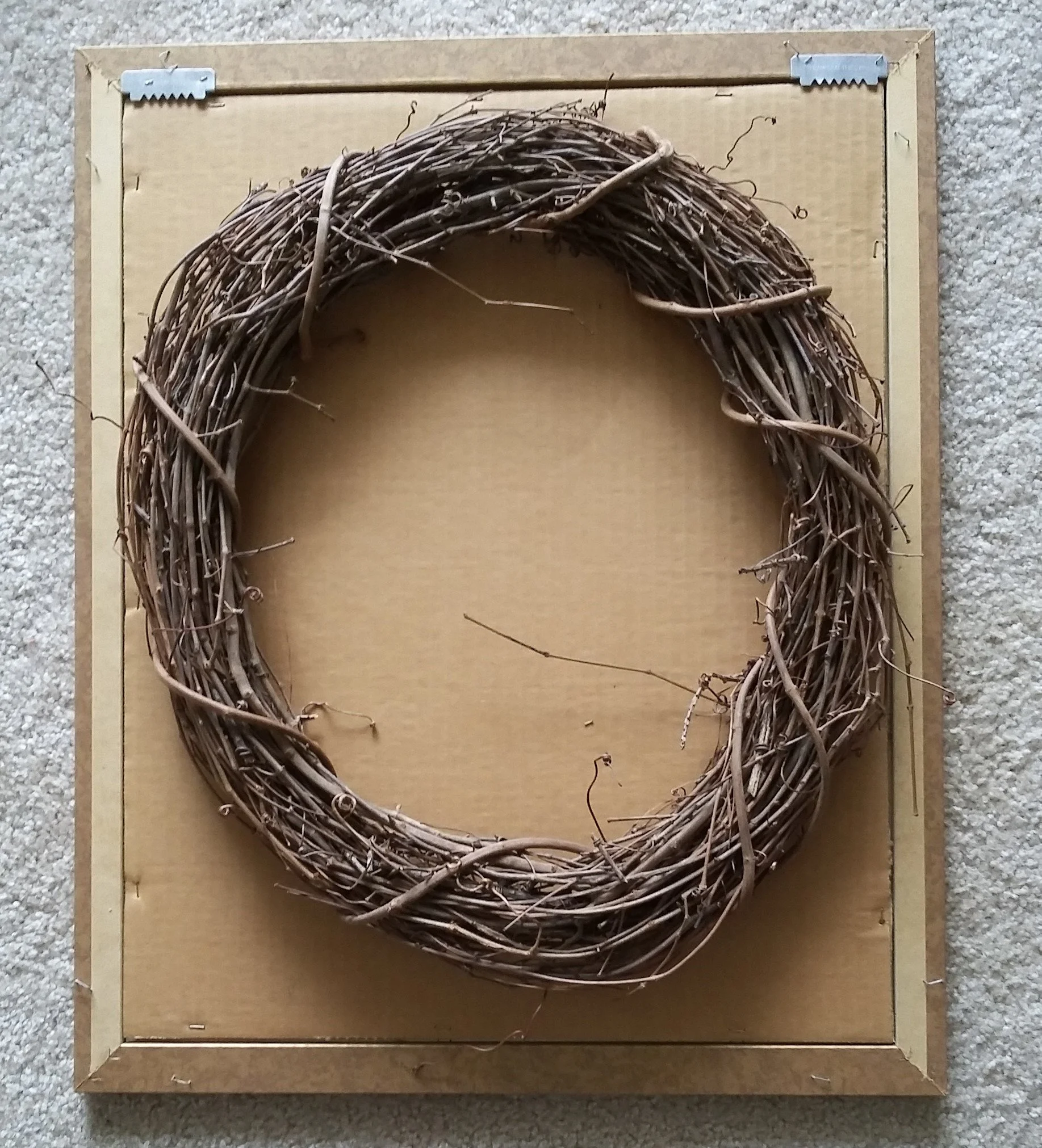 Supplies_GrapevineWreath.jpg