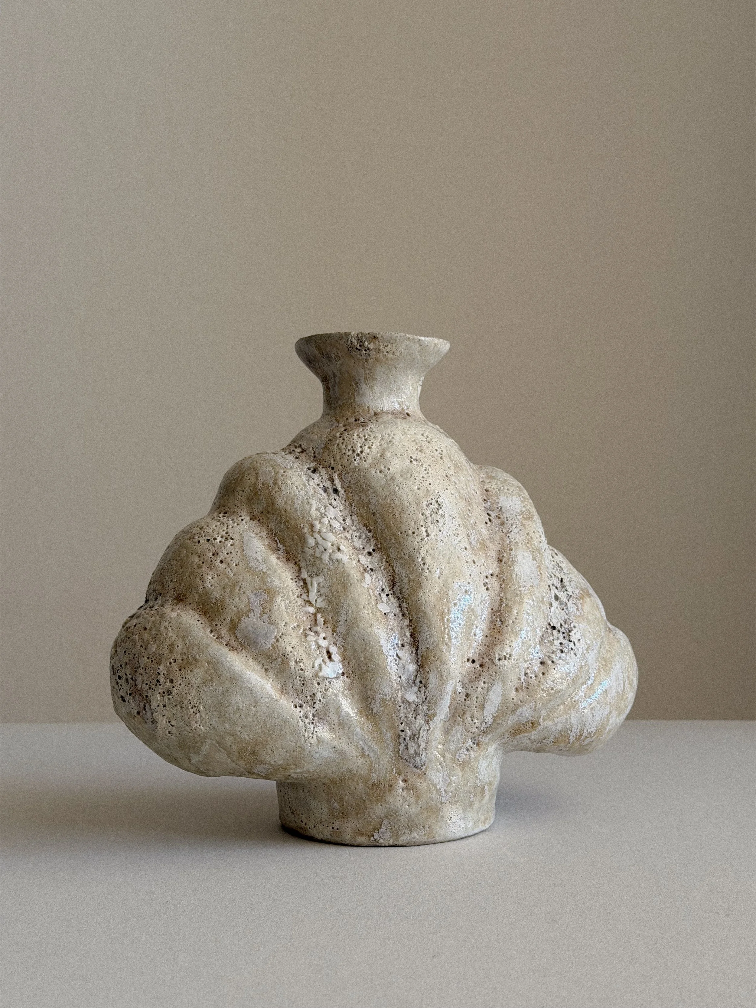 Shell in Beige