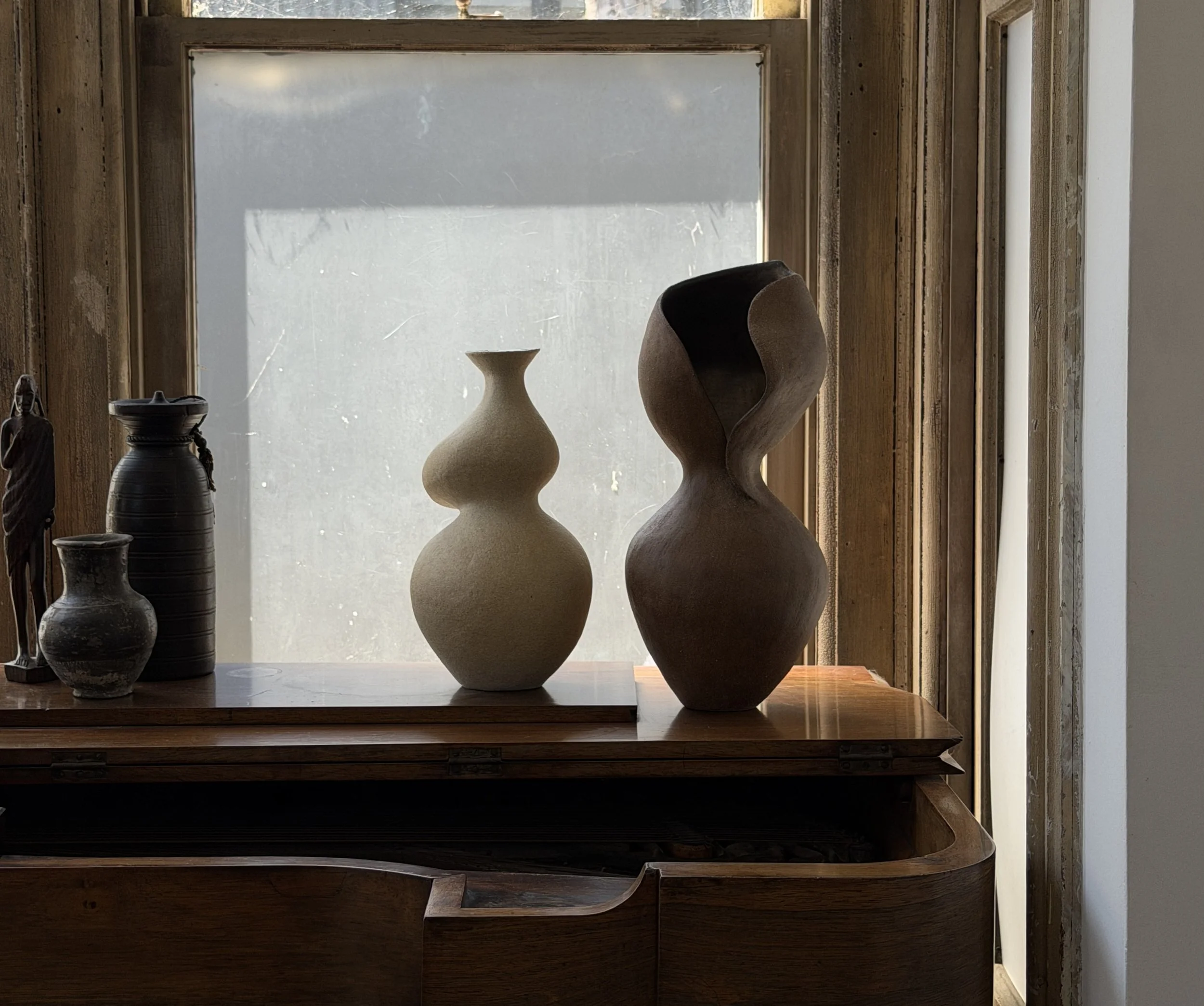 Commissioning a Custom Ceramic Piece: A Designer's Guide