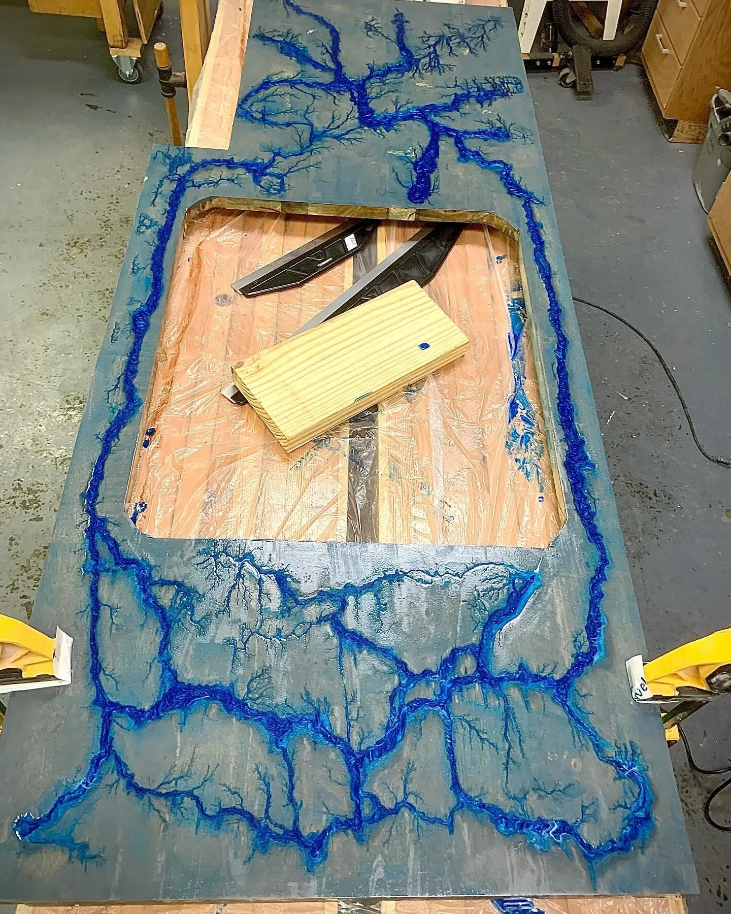 Working on a sink counter top for a buddy of mine! #fractalwoodburning #fractal #fractalart #fractalburningwoodart #fractalburning #epoxy #epoxyresin #epoxyart #epoxyartwork #epoxyresinart #epoxyresinartwork #wood #woodworking #woodburning #woodepoxy