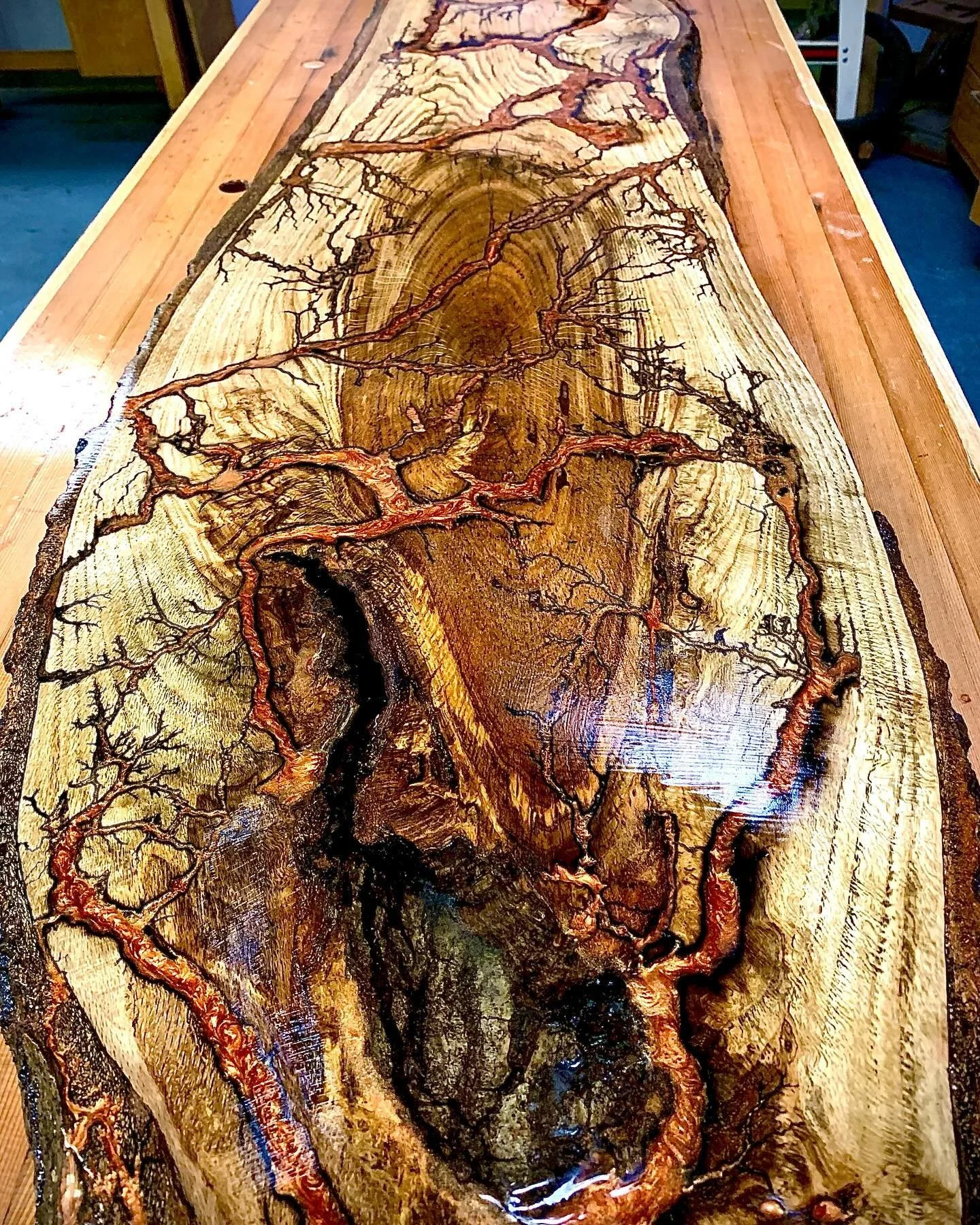 Happy with how it&rsquo;s turning out so far! #charcuterie #charcuterieboard #fractalwoodburning #fractal #fractalart #fractalburningwoodart #fractalburning #epoxy #epoxyresin #epoxyart #epoxyartwork #epoxyresinart #epoxyresinartwork #wood #woodworki