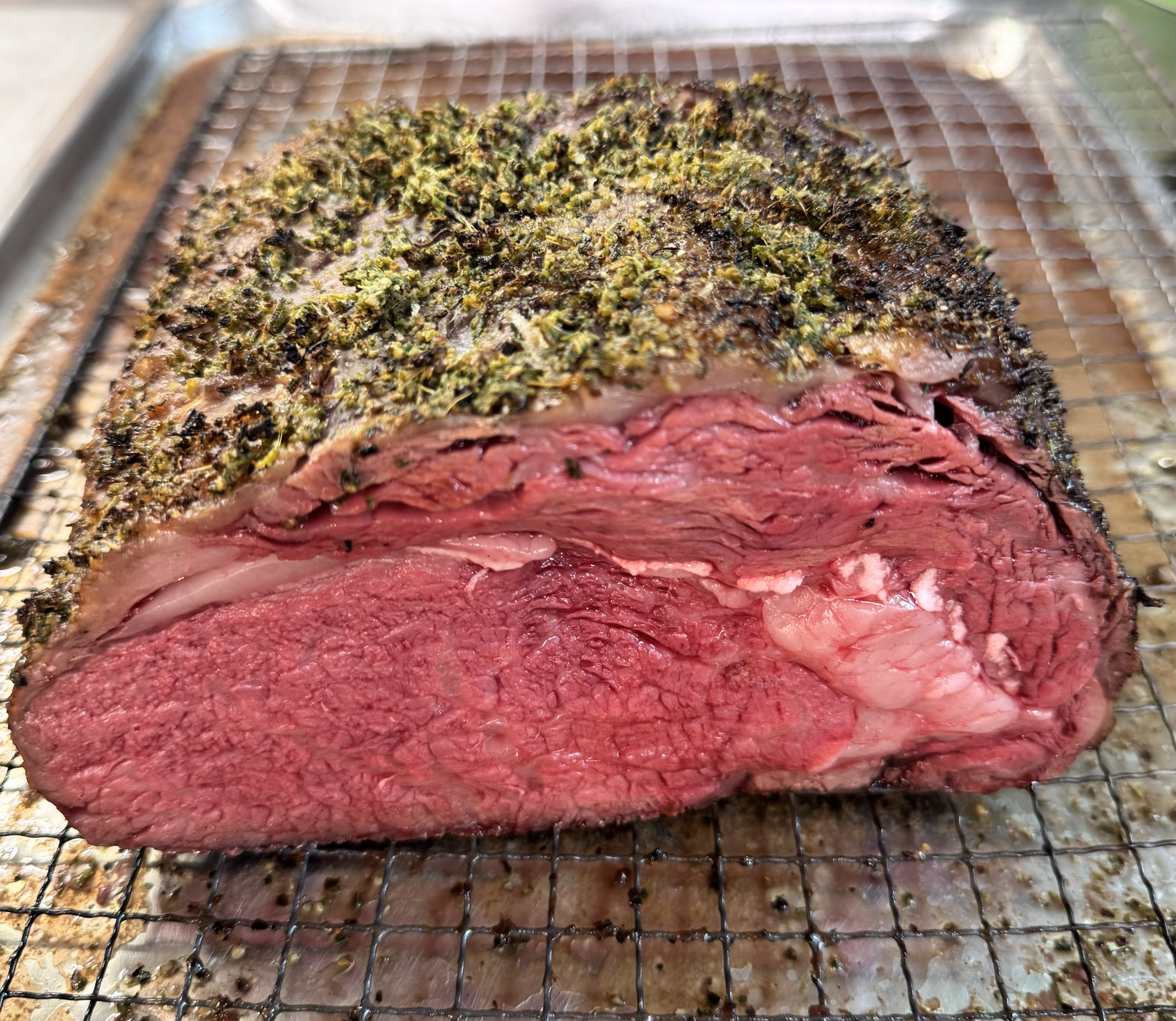 Roast Beef Ribeye-Crust Medium-Rare 