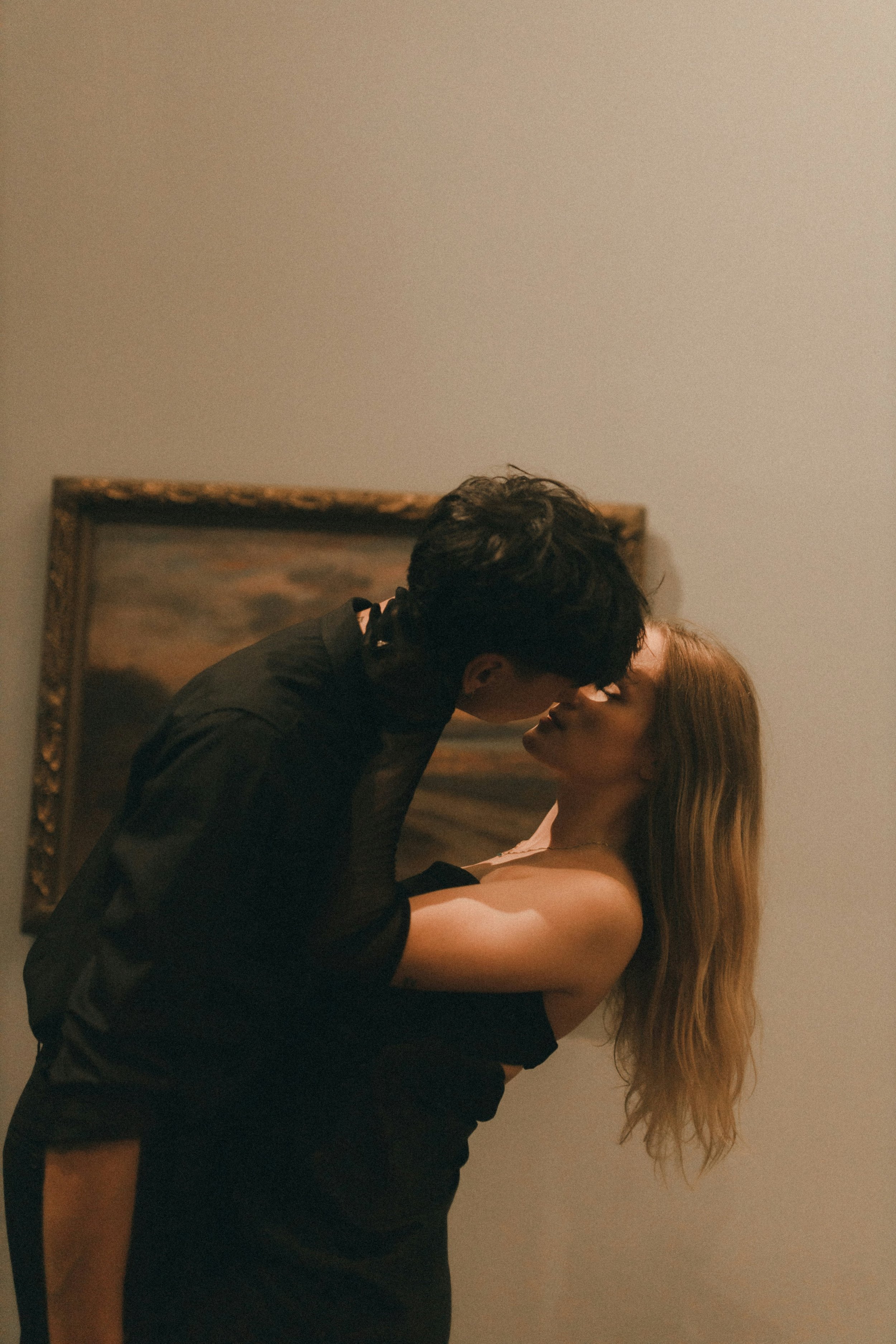 Why People Cheat: 5 Lessons from an Infidelity Therapist