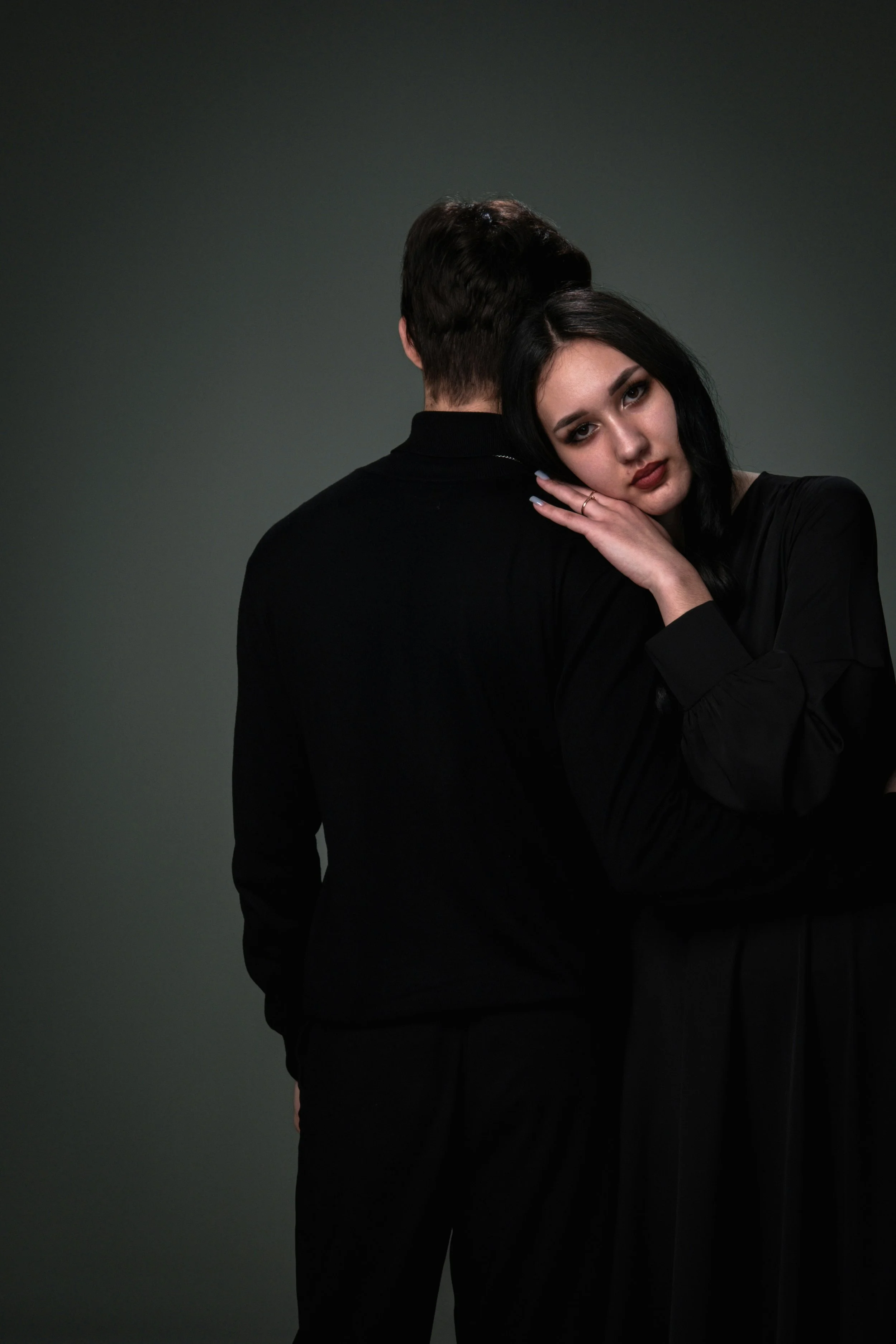 Trauma Bond or Love? How to Tell the Difference