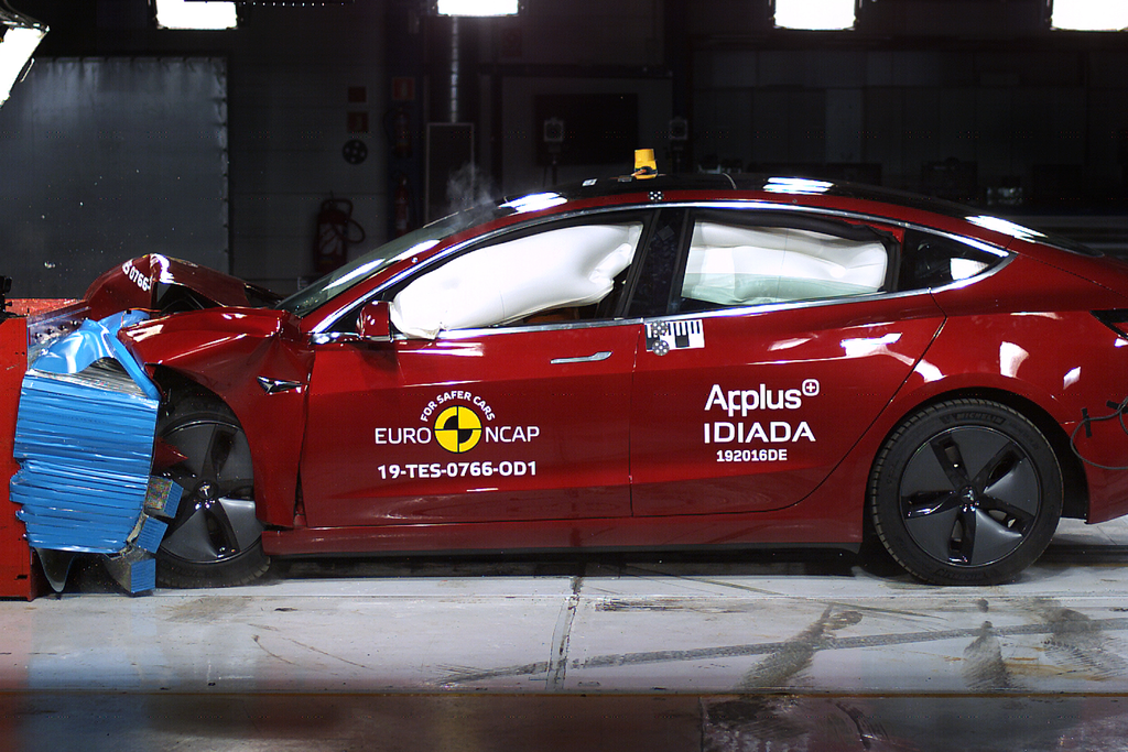 2026 tesla model 3 (1).png