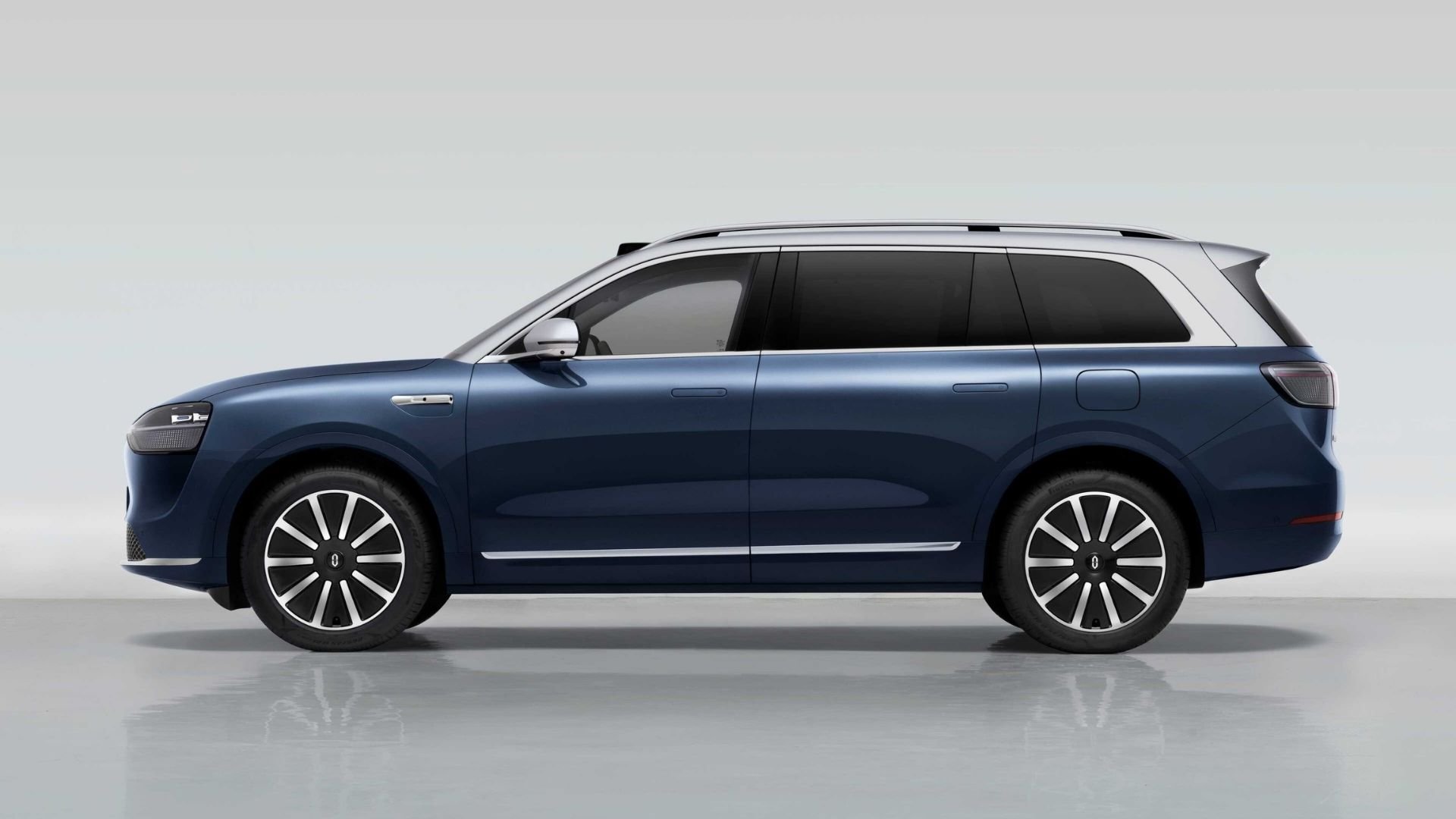 aito m9 huawei (4).jpg