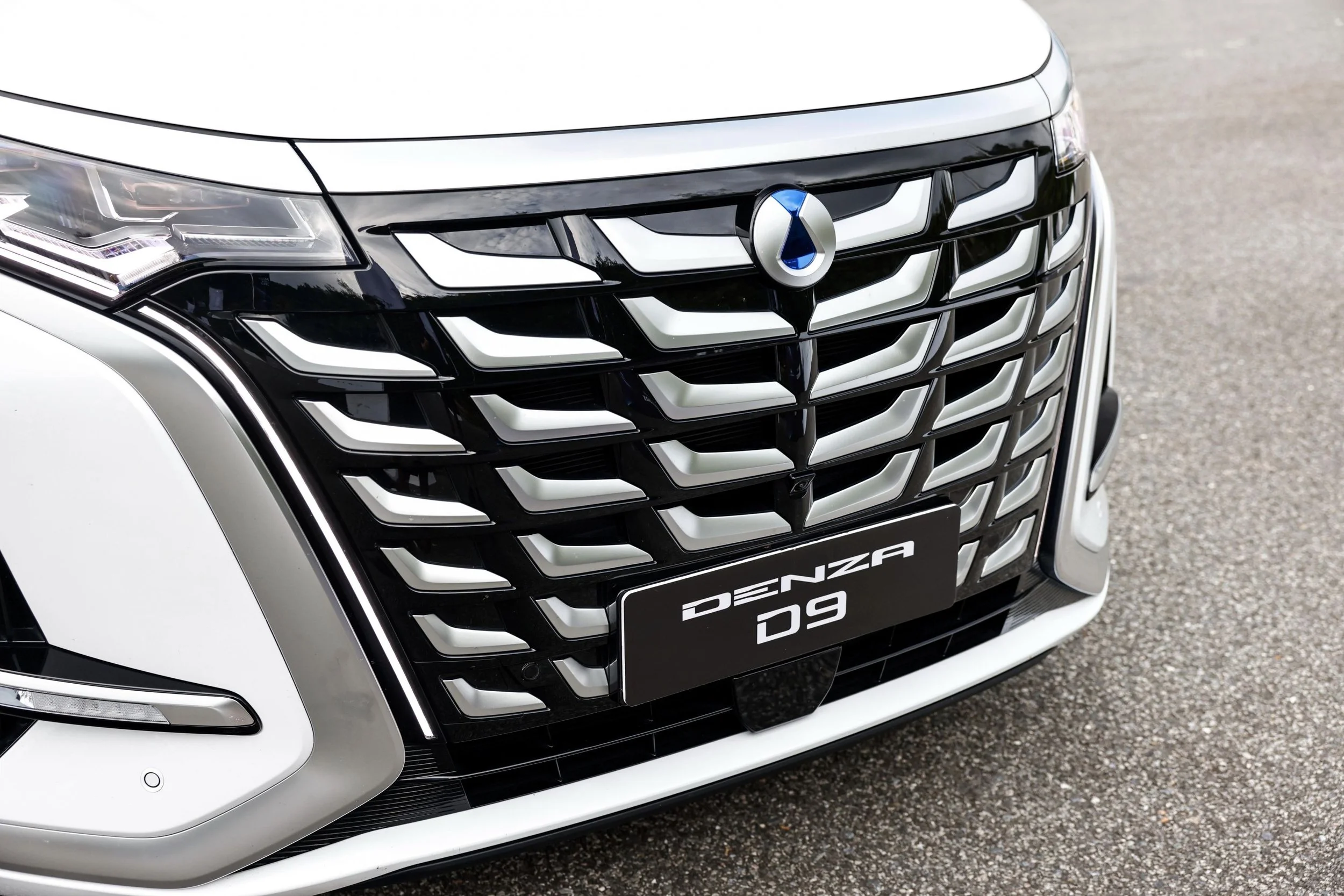 byd denza d9 (2).jpg