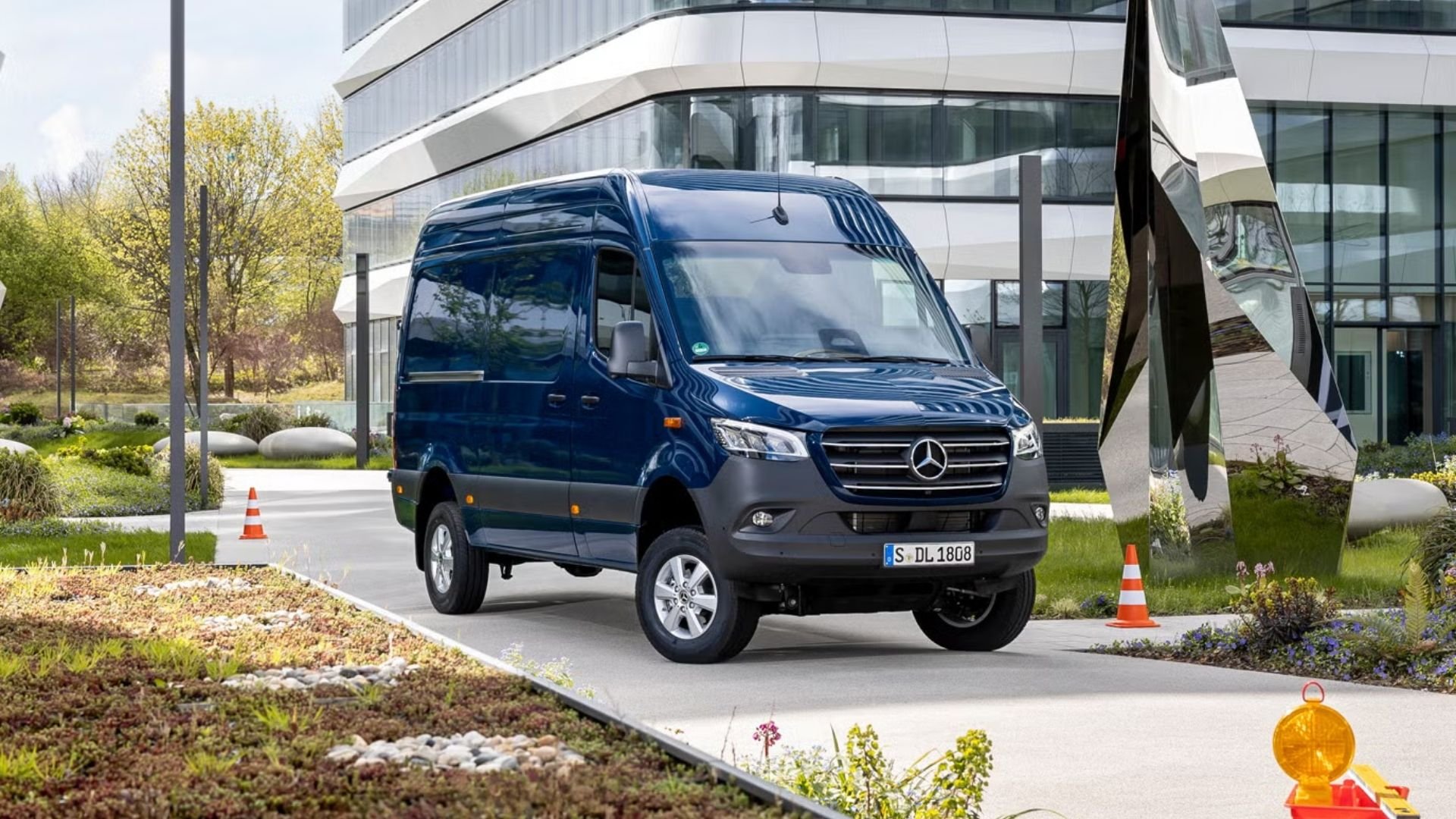 mercedes sprinter panelvan 2026 (2).jpg