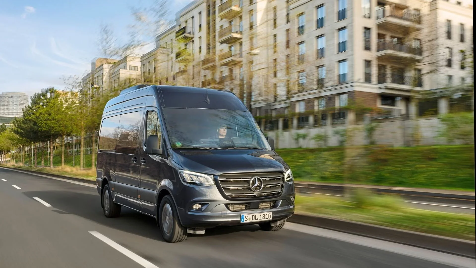 mercedes sprinter panelvan 2026 (11).jpg