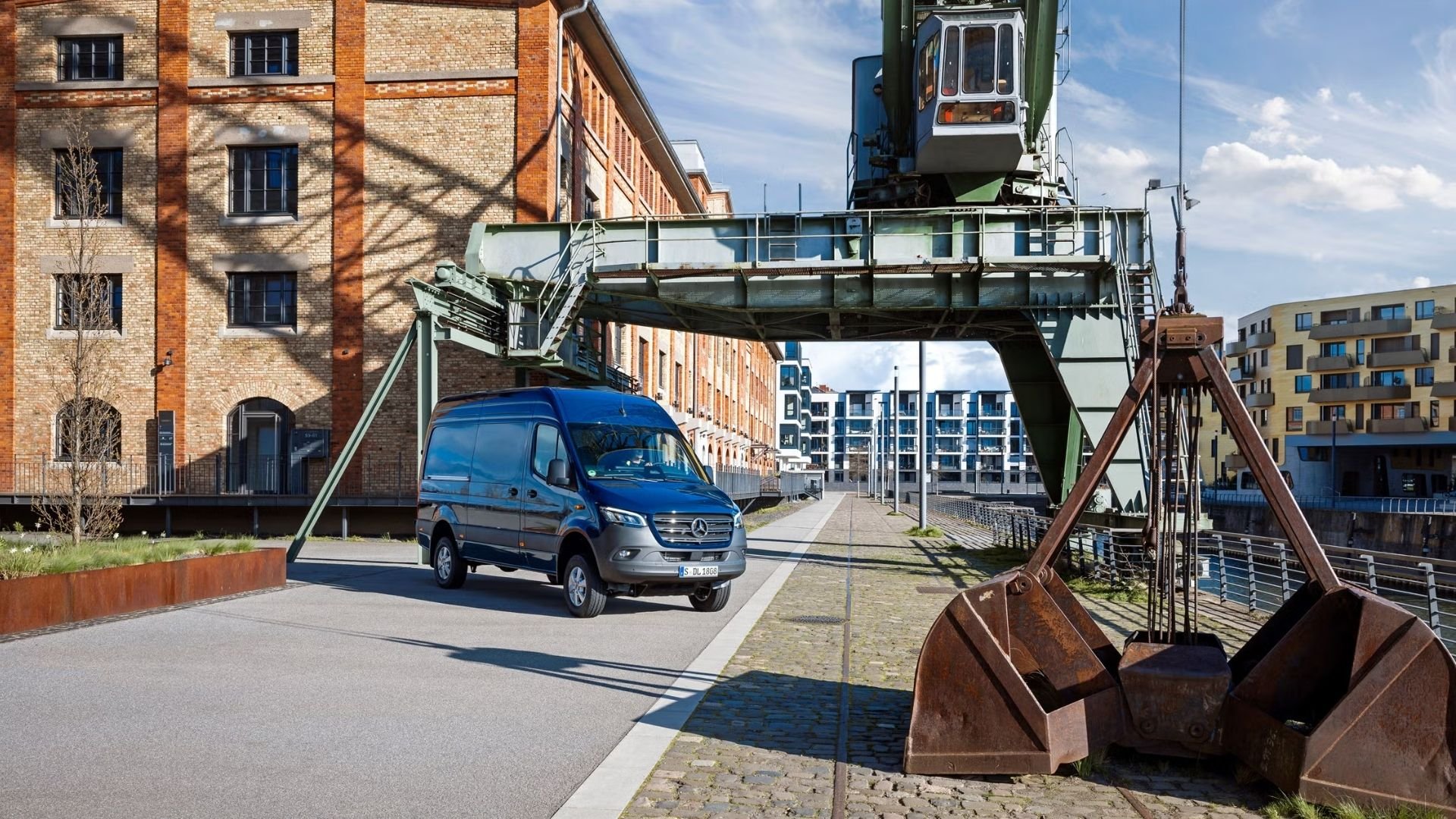 mercedes sprinter panelvan 2026 (15).jpg
