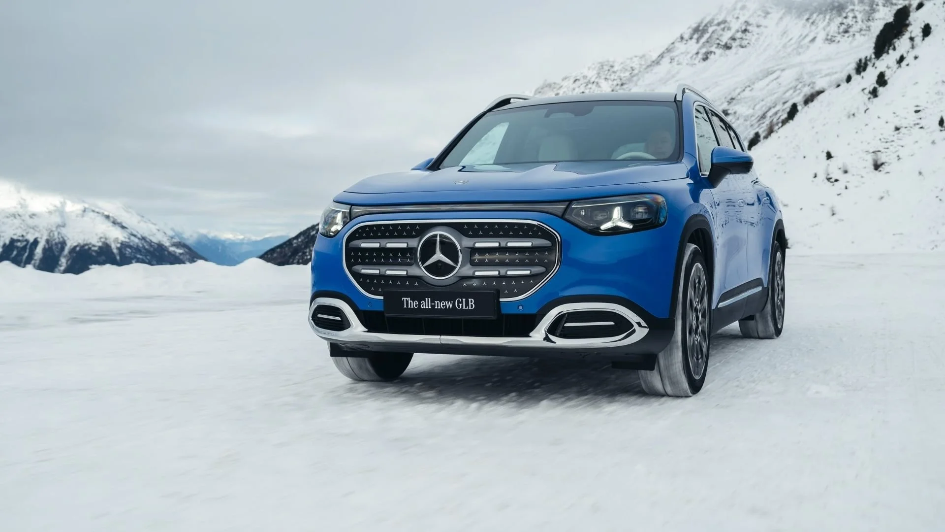 mercedes glb 2027 (12).jpg