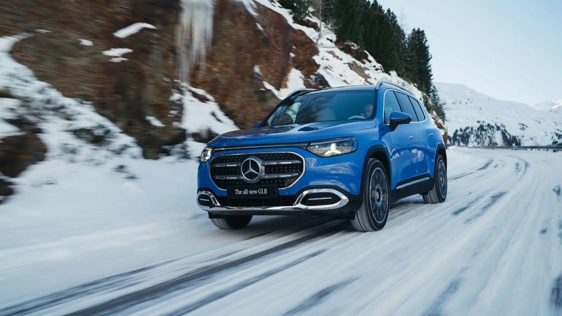 mercedes glb 2027 (15).jpg
