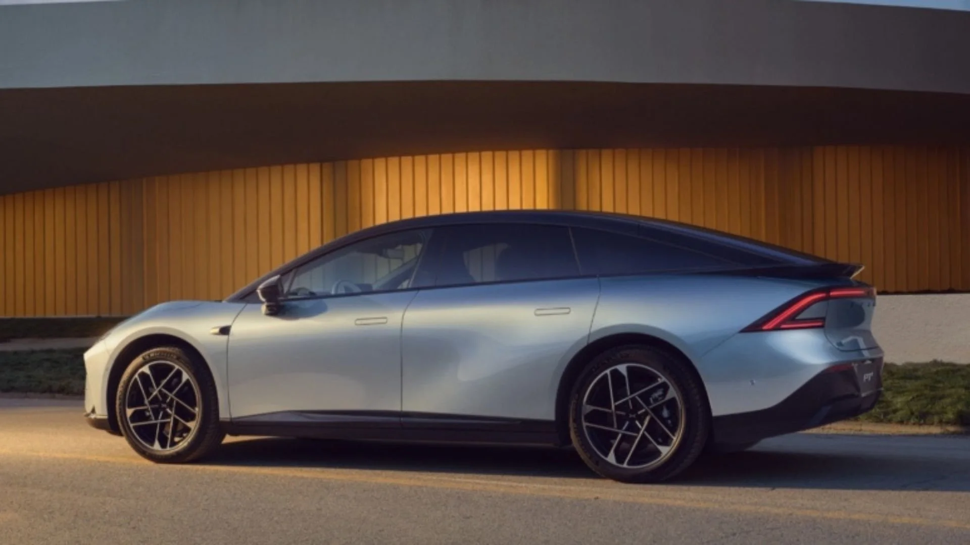 xpeng p7 2026 (2).jpg