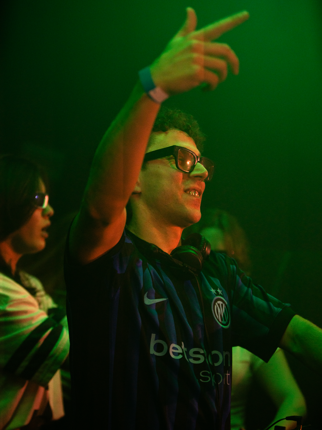 Untitled design (8).png