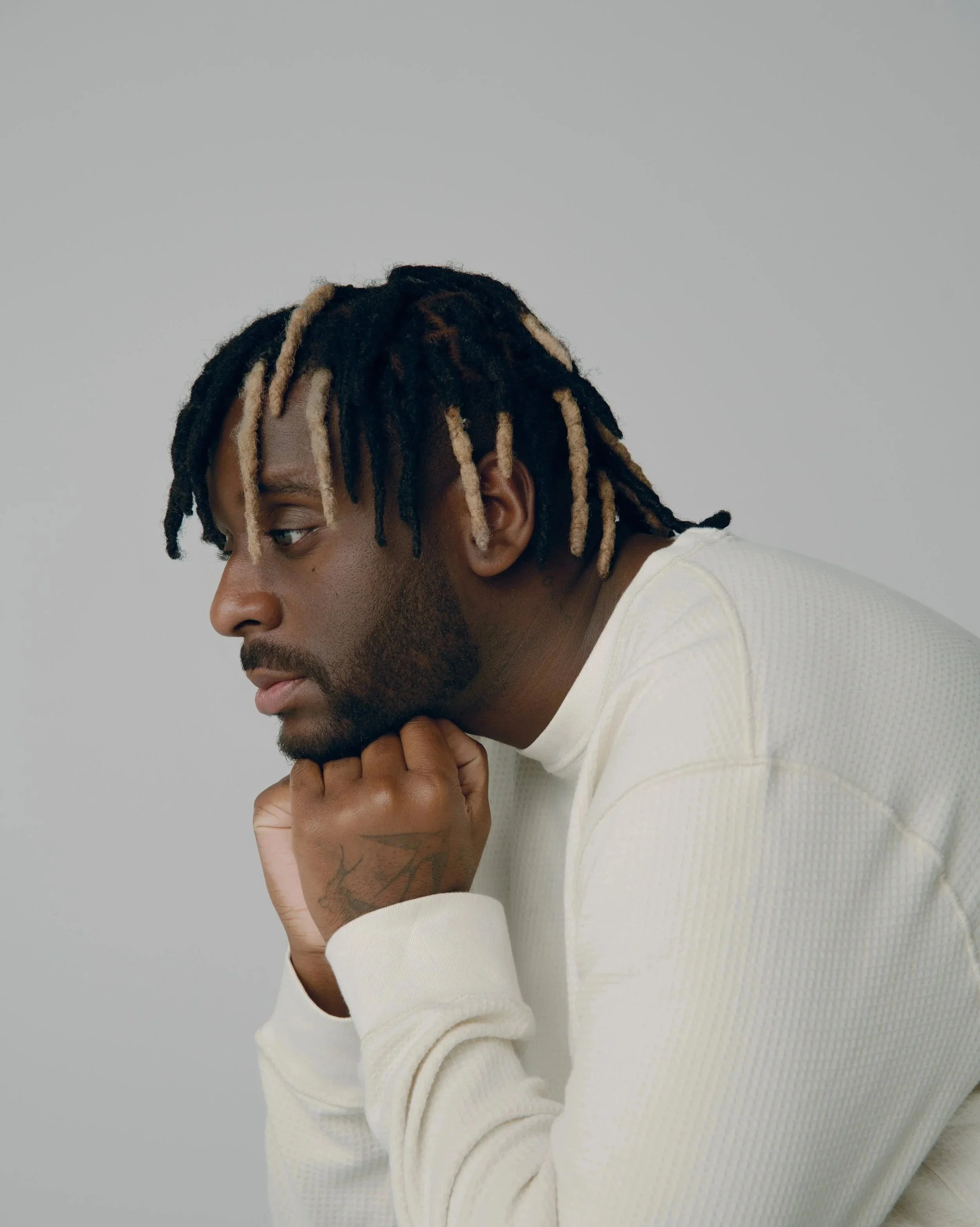 Myles Smith Releases Debut Album ‘My Mess, My Heart, My Life’: Review