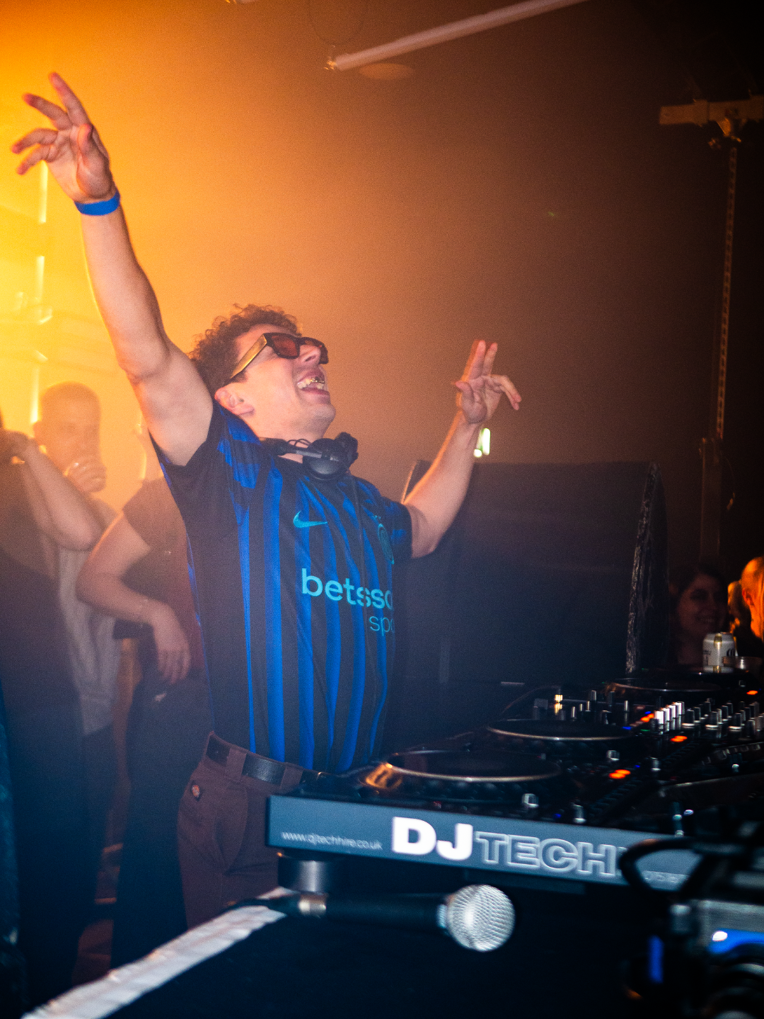 Untitled design (9).png