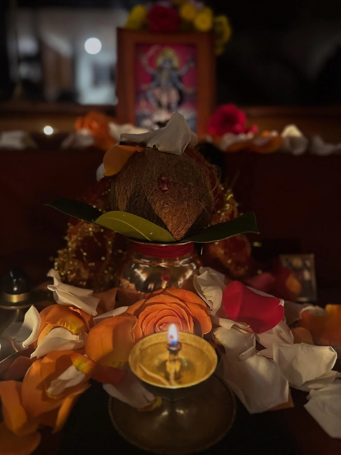 Beautiful home blessing + puja tonight! 

Jai Mā!