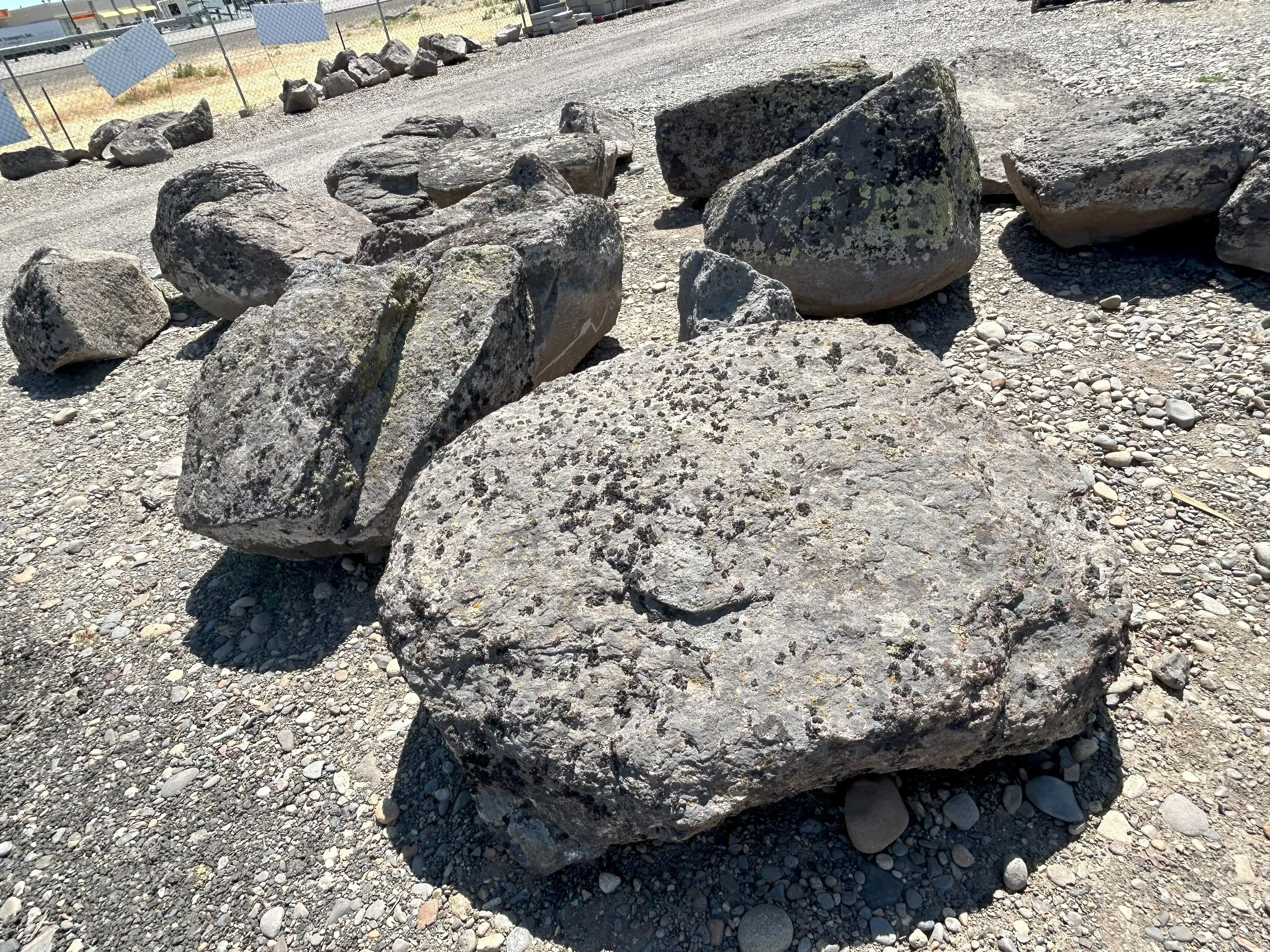 Moss Rock Boulders
