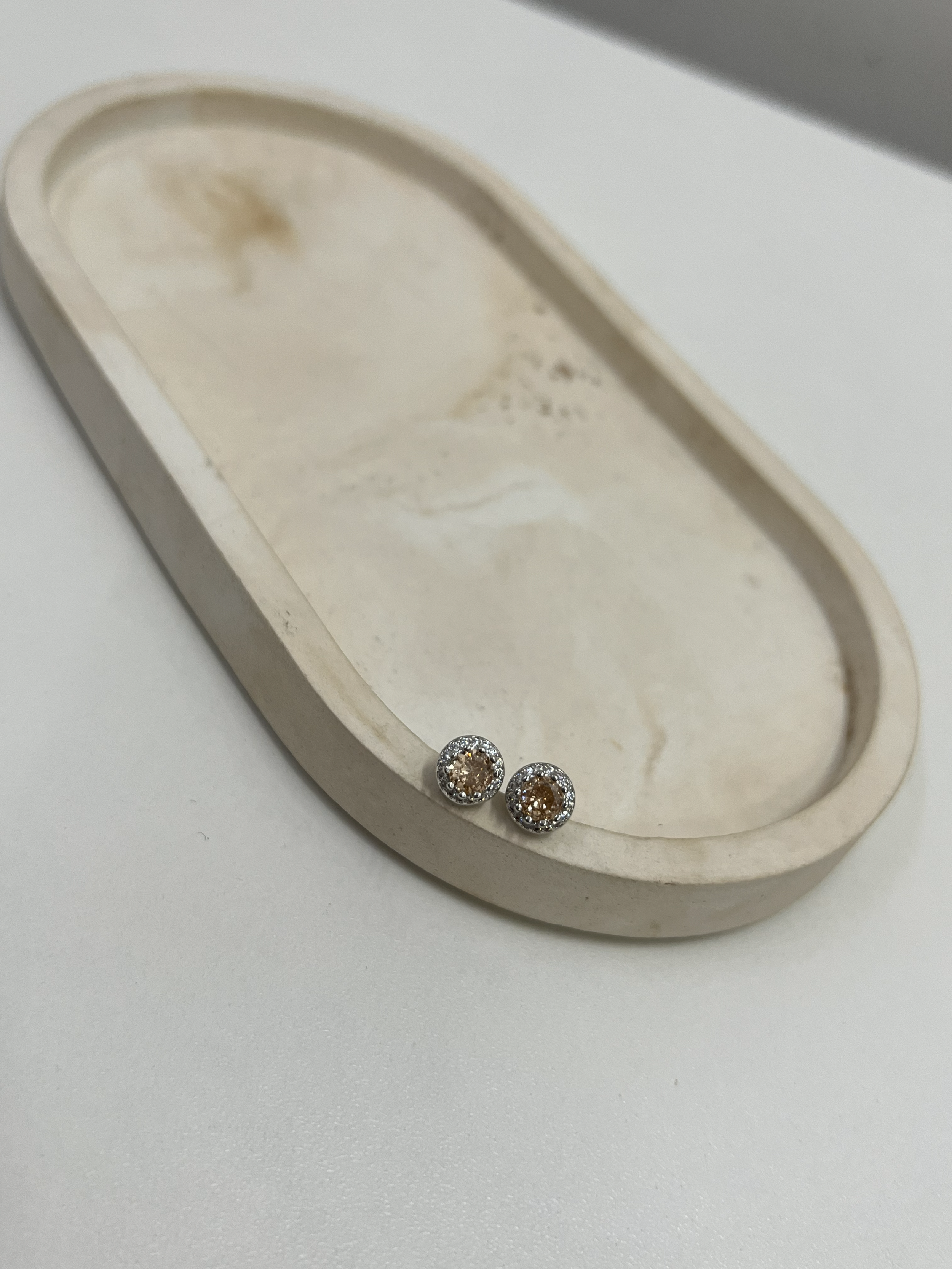 Brinco Ponto de Luz Cravejado Semijoia