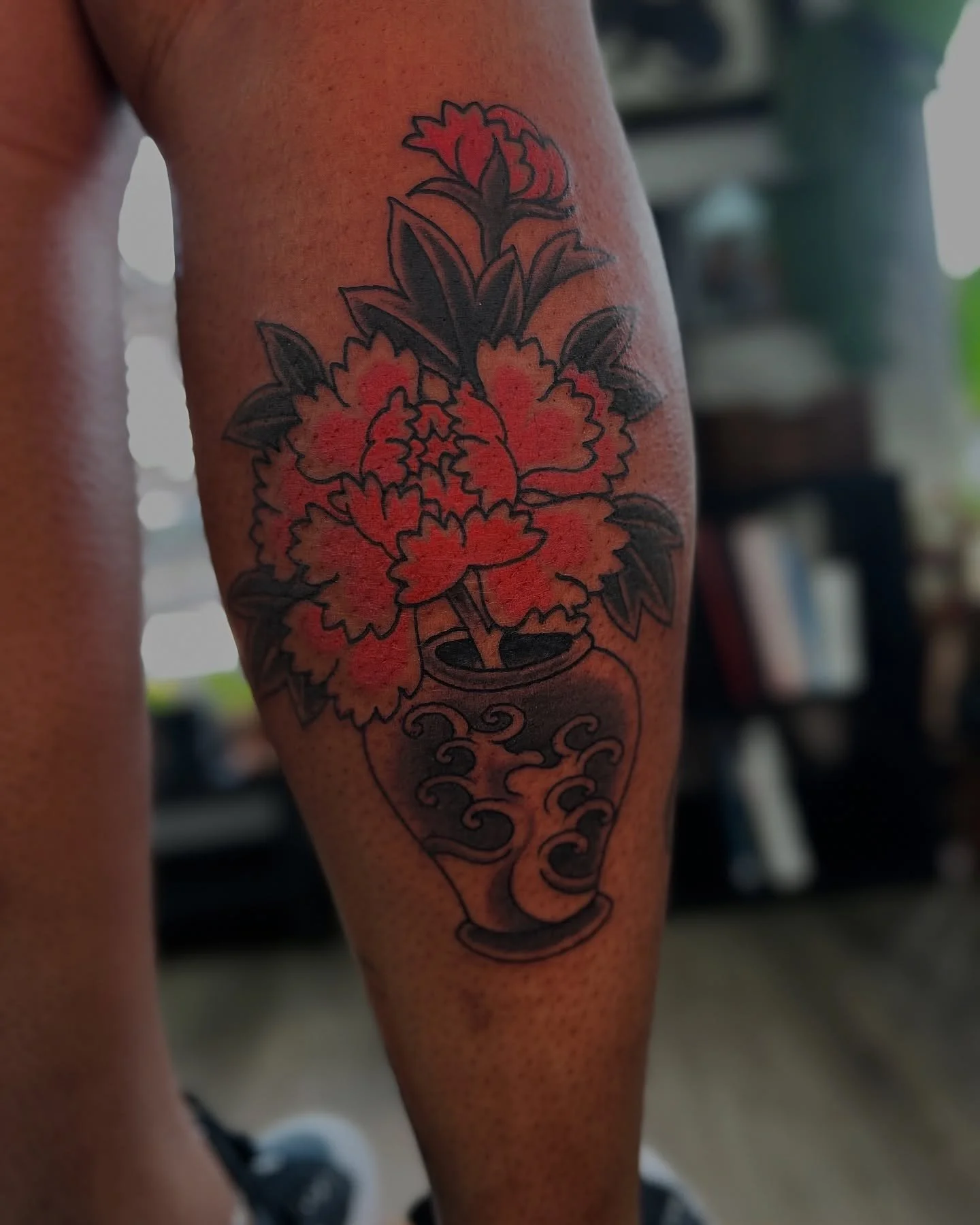 Peony and vase with wave motif from my flash, thanks @queenaer_ !! 
Done @lightworktattoo 
#peony #tattoo #sandysprings #atlanta