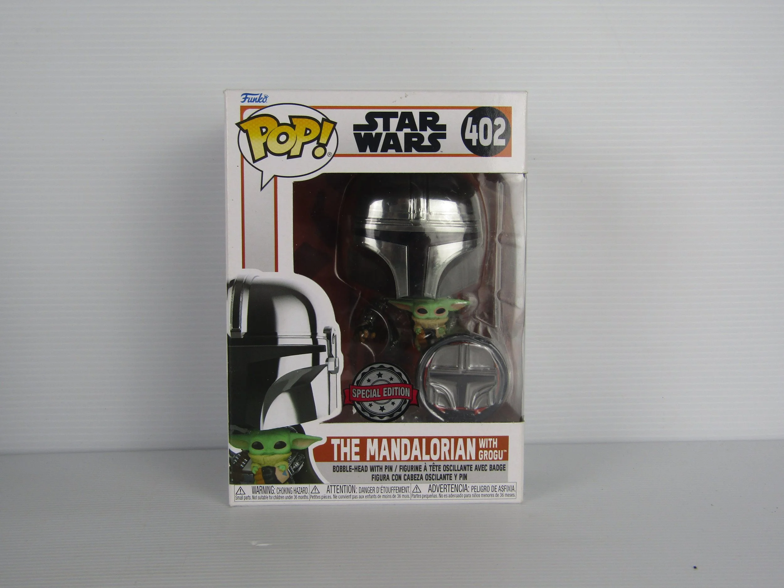 Special Edition Funko POP! The Mandalorian Flying with Grogu