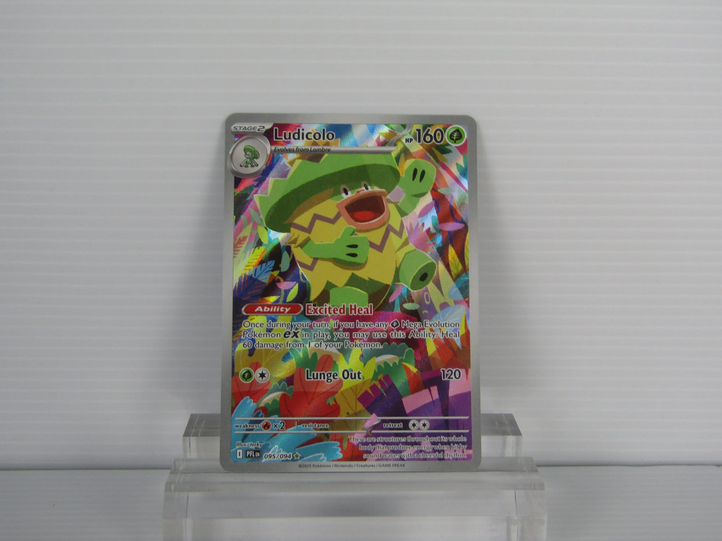 Ludicolo 095/094 Phantasmal Flames Pokémon TCG Card