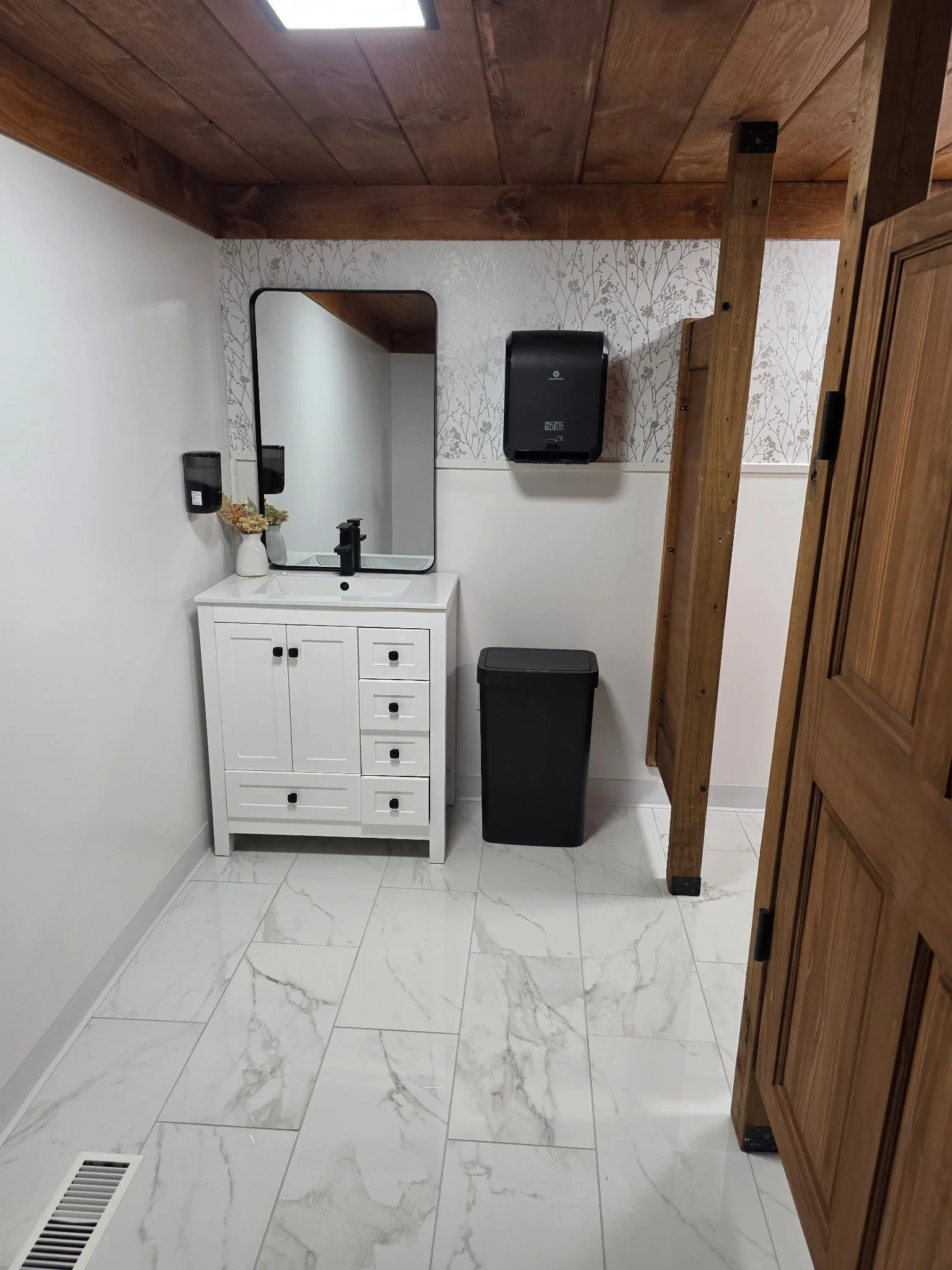 6746365253170329253 (1).jpeg