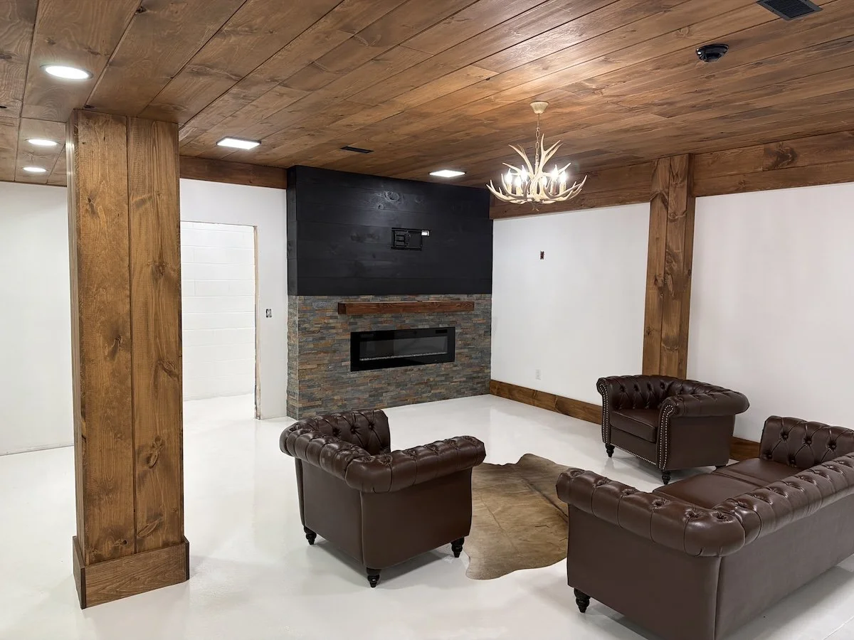 groomsuite.JPEG