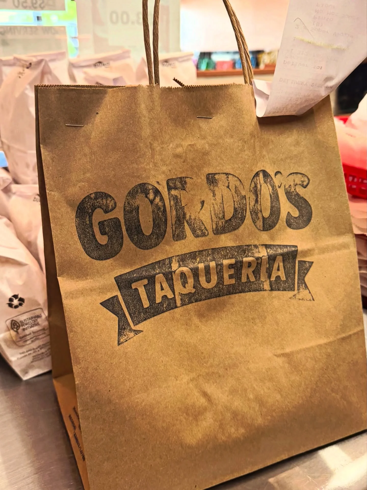 Good things come in brown bags with the words GORDO&rsquo;S TAQUERIA on it. 🥰

#gordosnashville #besttacosinnashville #wehonashville #missionstyle #bestburritosinnashville