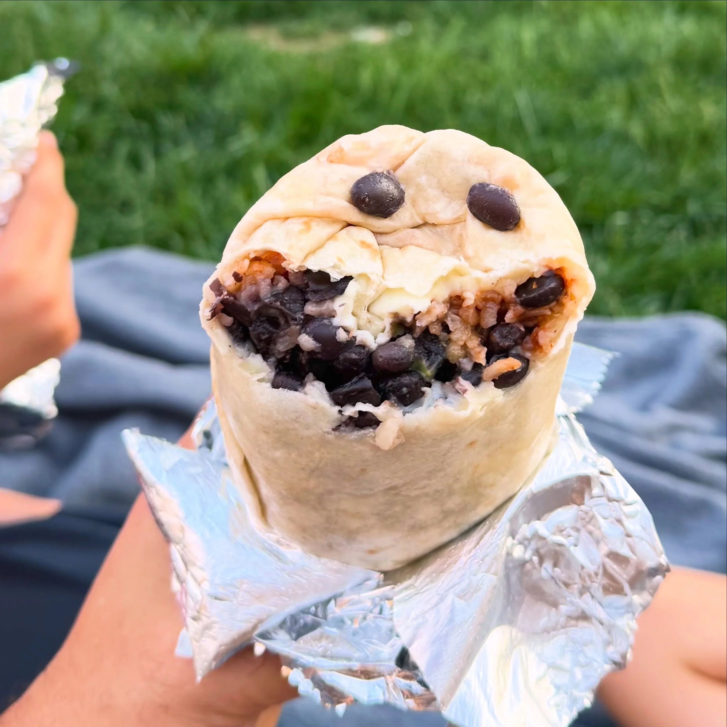 Your face when you peel back that foil&hellip; 

Gordo&rsquo;s burritos are the best in Nashville according to us at Gordo&rsquo;s 😬🥰

Hope to see your smiling faces soon!

#gordosnashville #nash #bestburritosinnashville #burrito #smile