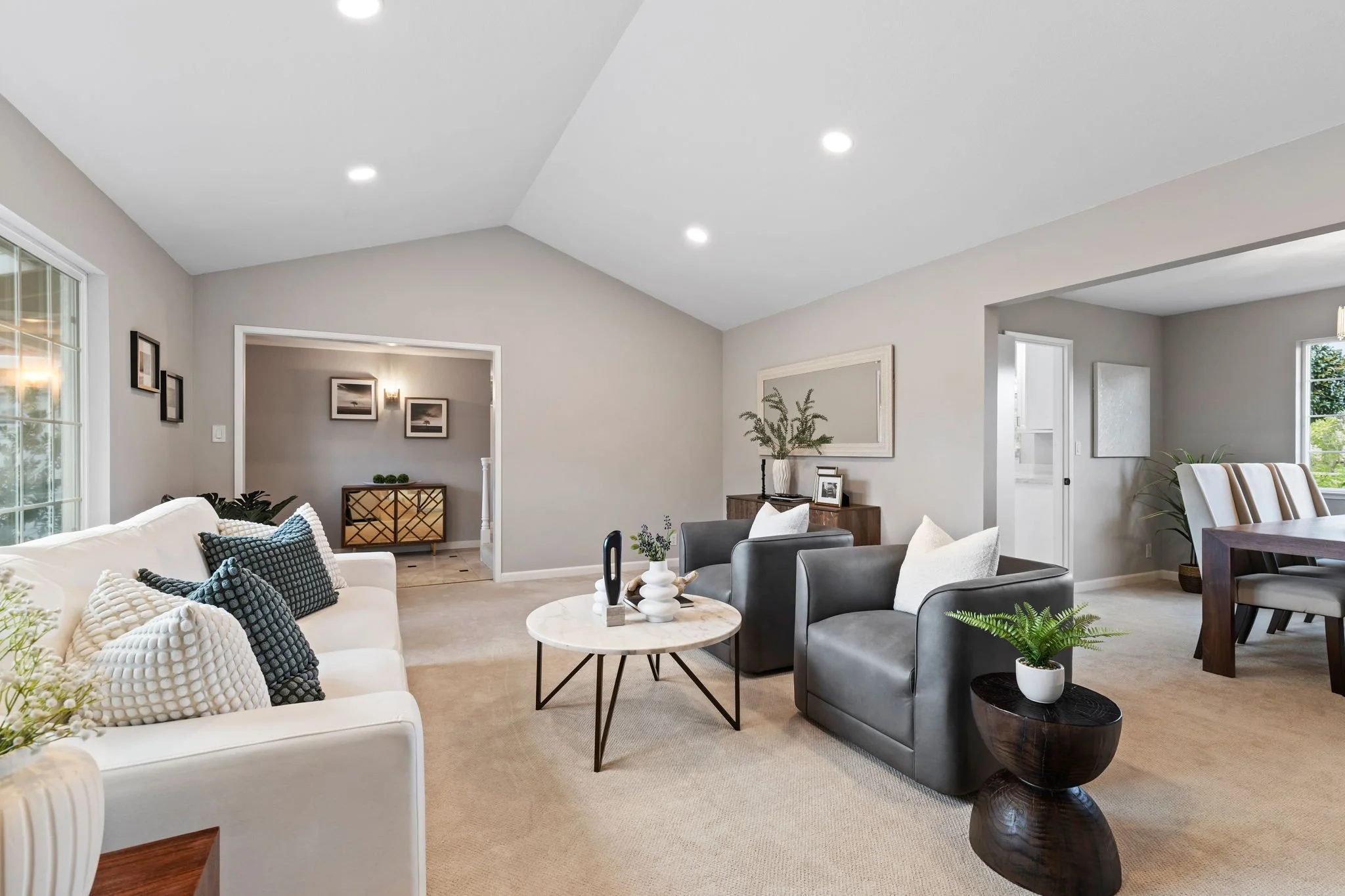 13-web-or-mls-So Gold Photo-8.jpg