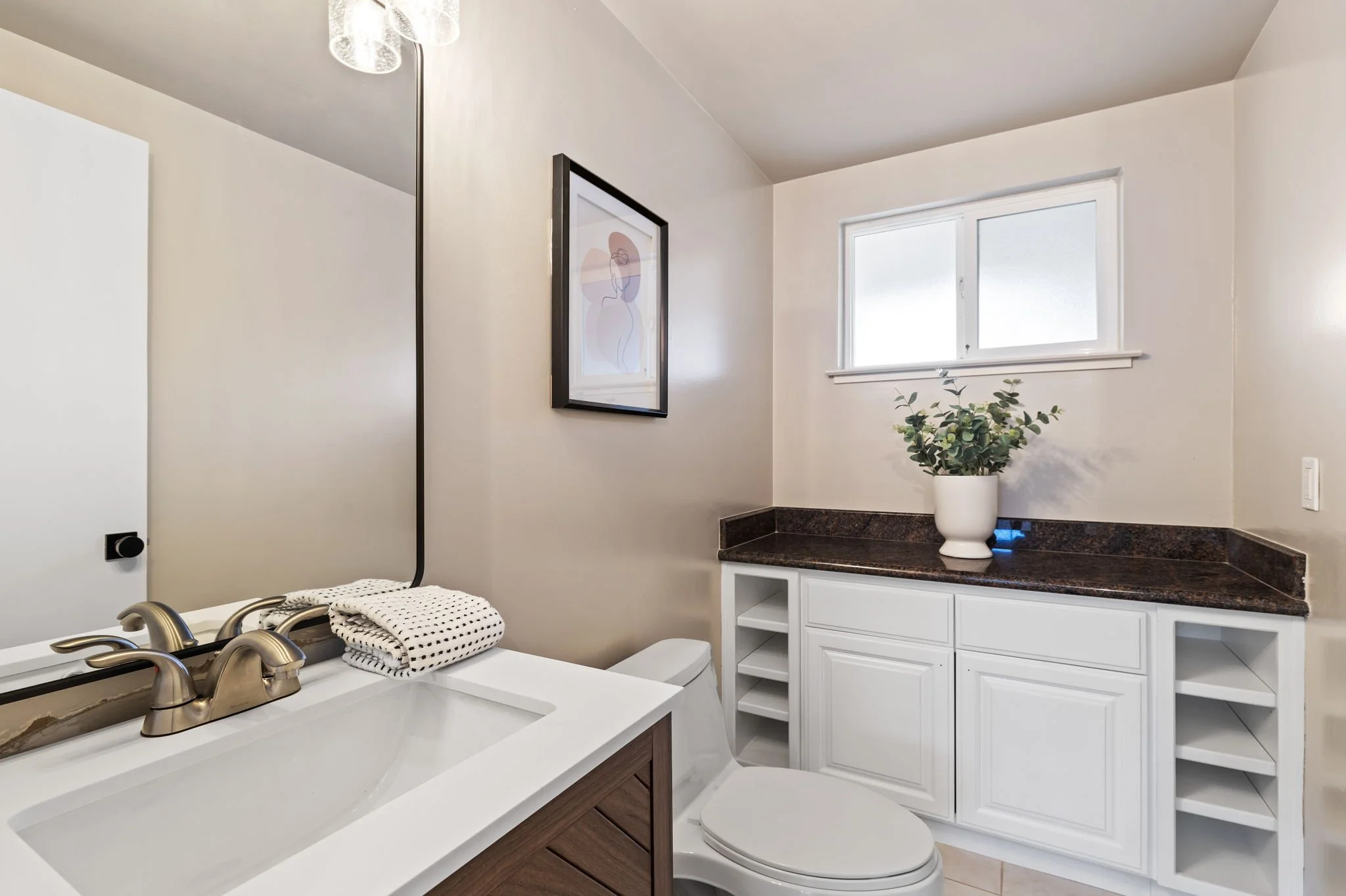 20-web-or-mls-So Gold Photo-15.jpg