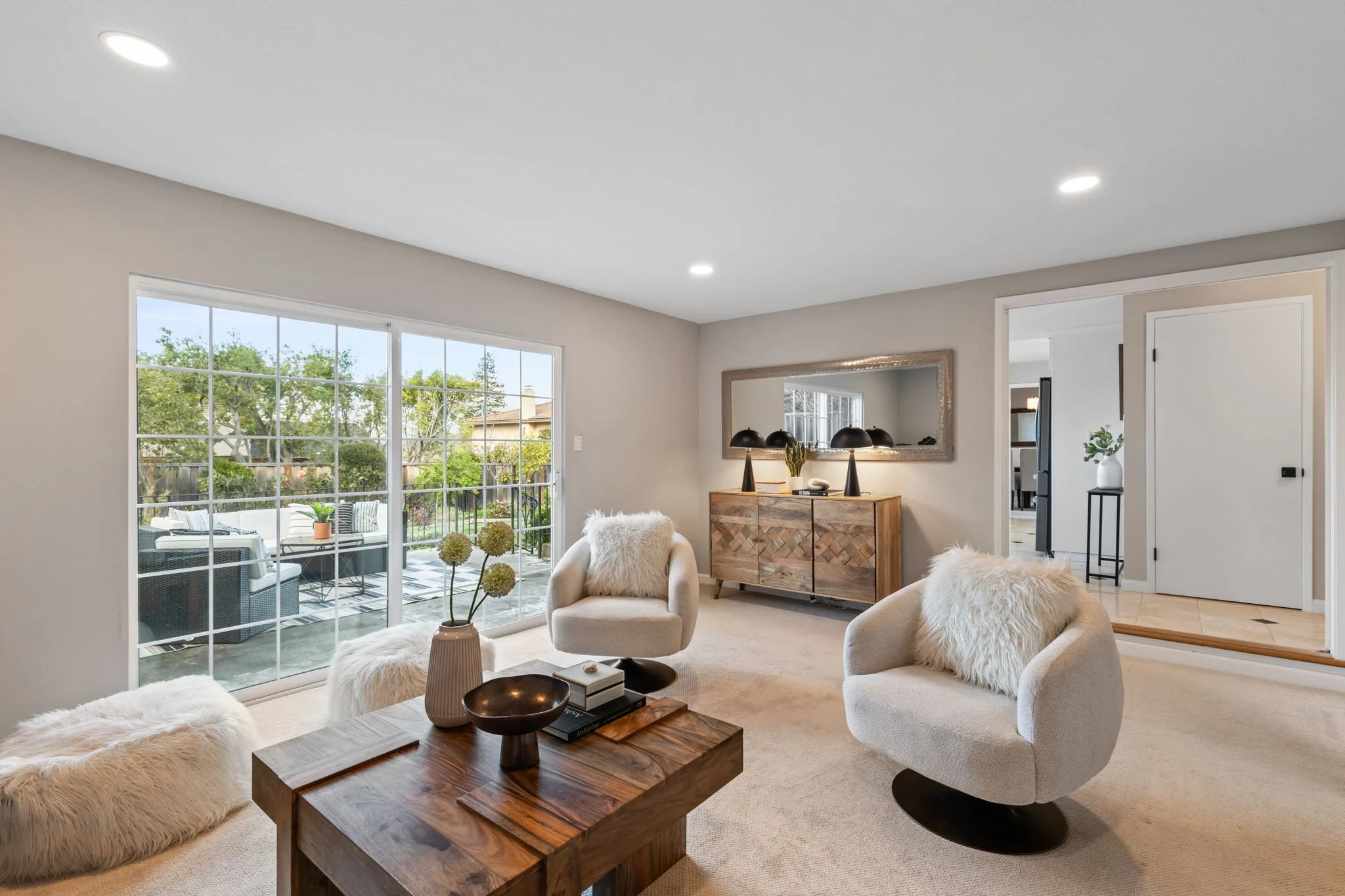 22-web-or-mls-So Gold Photo-17.jpg