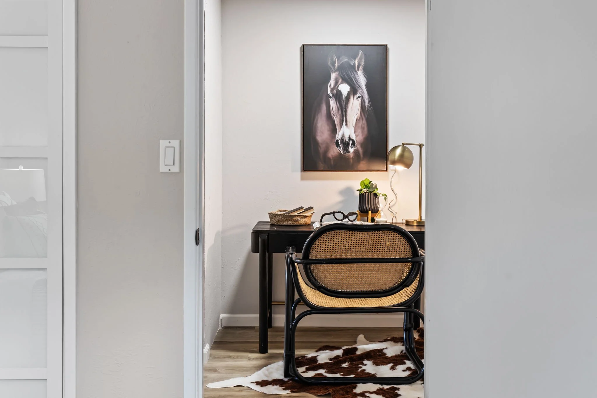 24-web-or-mls-So Gold Photo-19.jpg