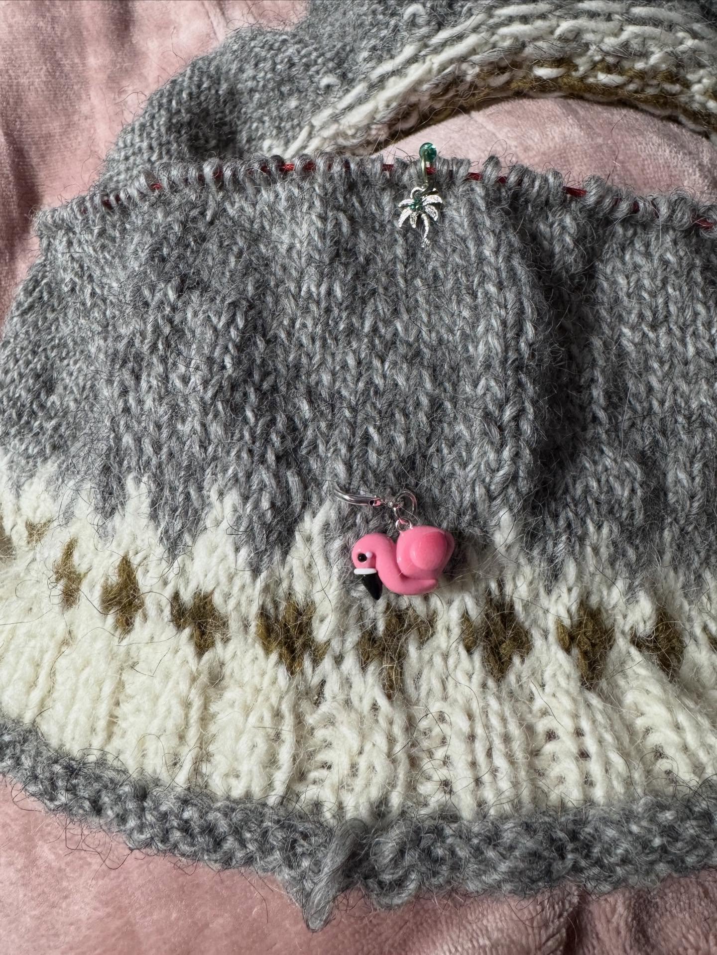 Day two of the #riddarisweater was done last night and I forgot to post. Working on day 3 still #knitting #sweaterknitting #icelandicsweaterknitting