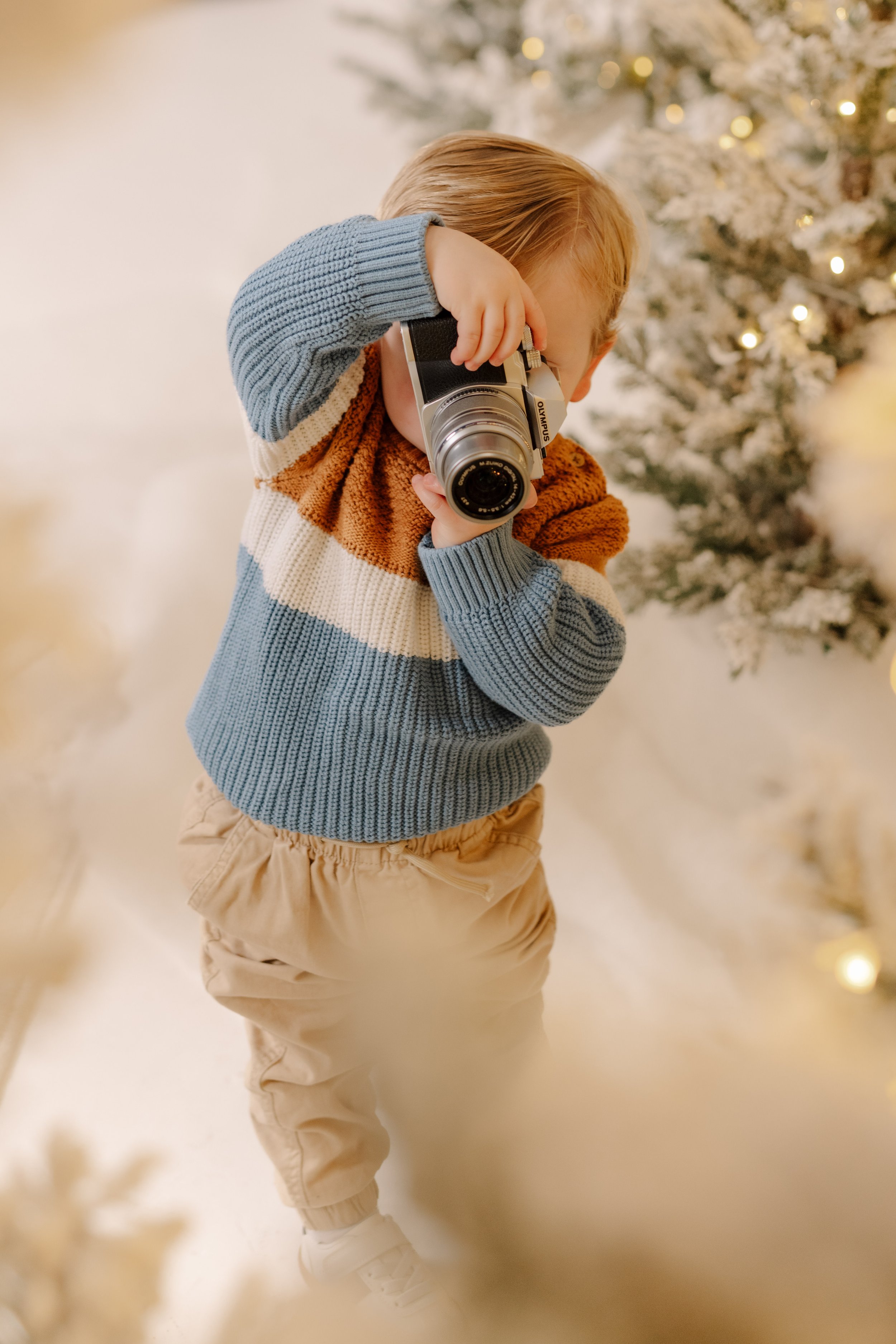 Xmas Studio-Fam Villaseñor-49.jpg