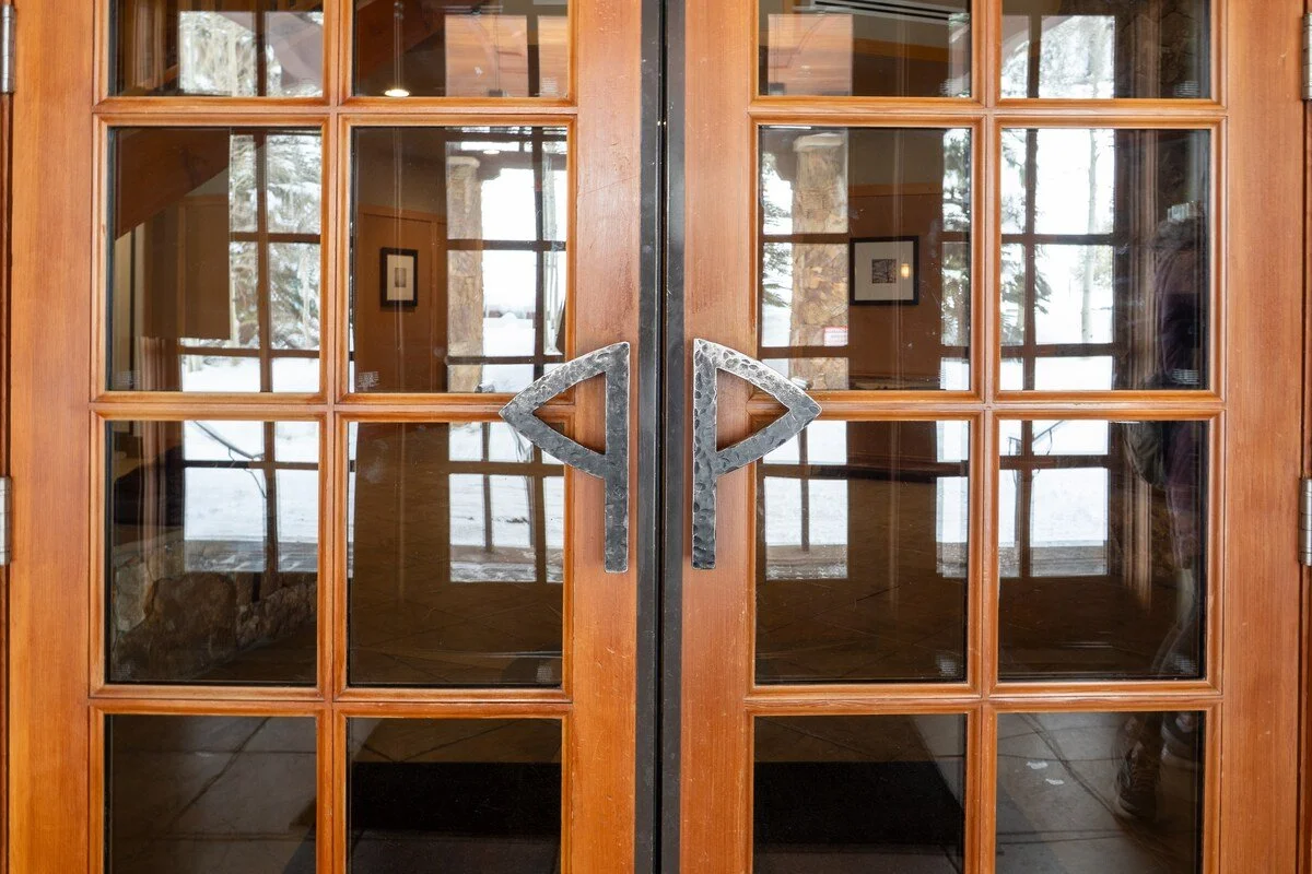 center-village-copper-mountain-condo-front-door.jpeg