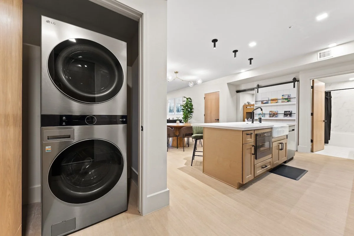 frisco-condo-in-unit-washer-dryer.jpg