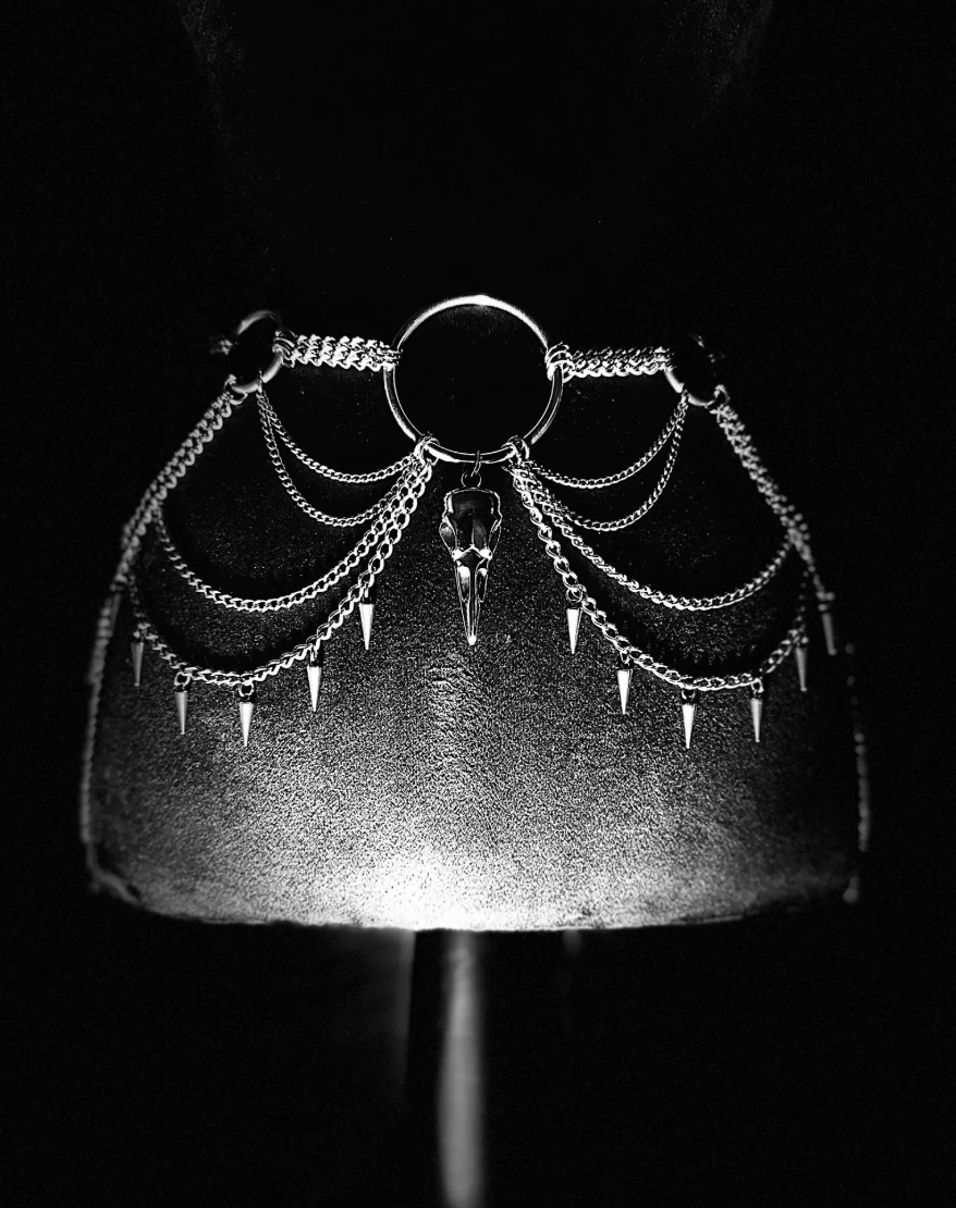 themoonsalibi  (via Etsy)